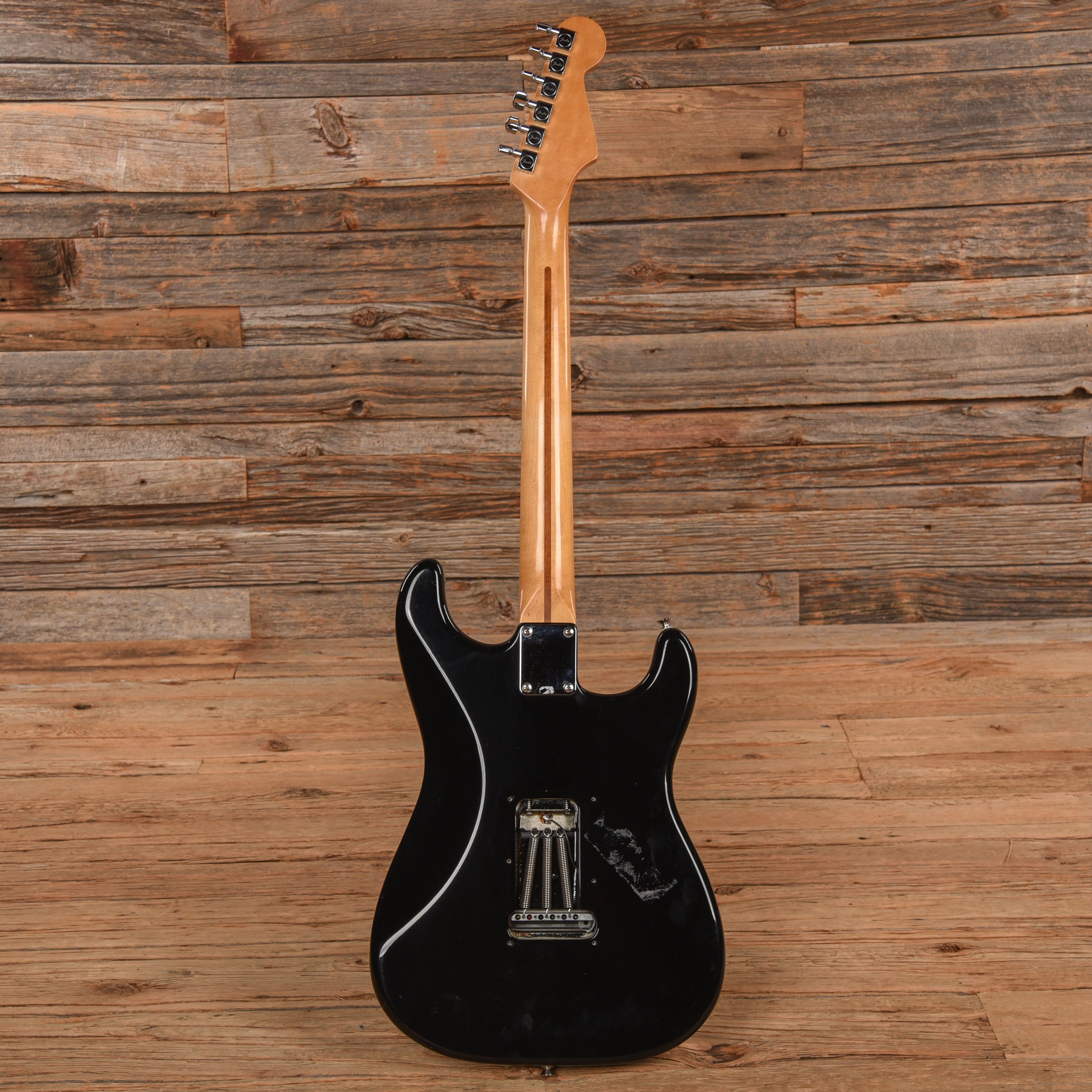 Fender Standard Stratocaster Black 2004 LEFTY Electric Guitars / Solid Body