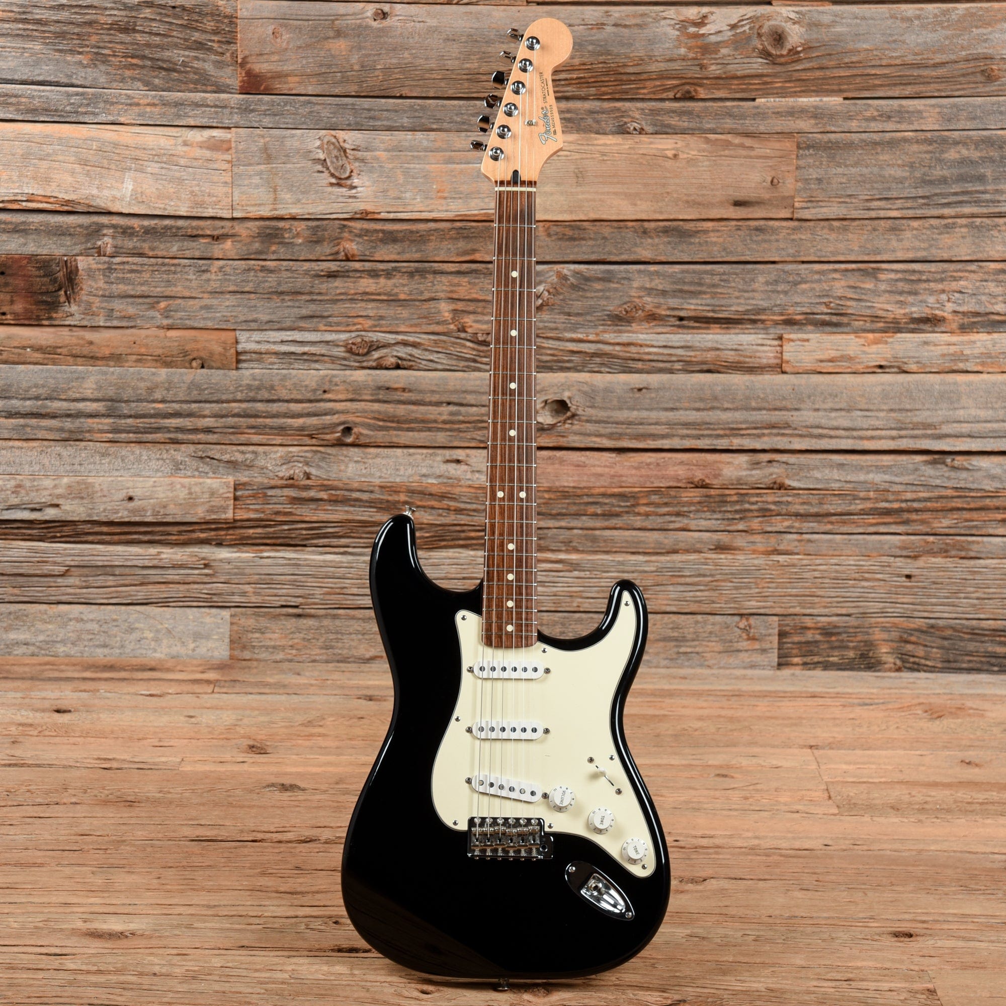 Fender Standard Stratocaster Black 2004 Electric Guitars / Solid Body