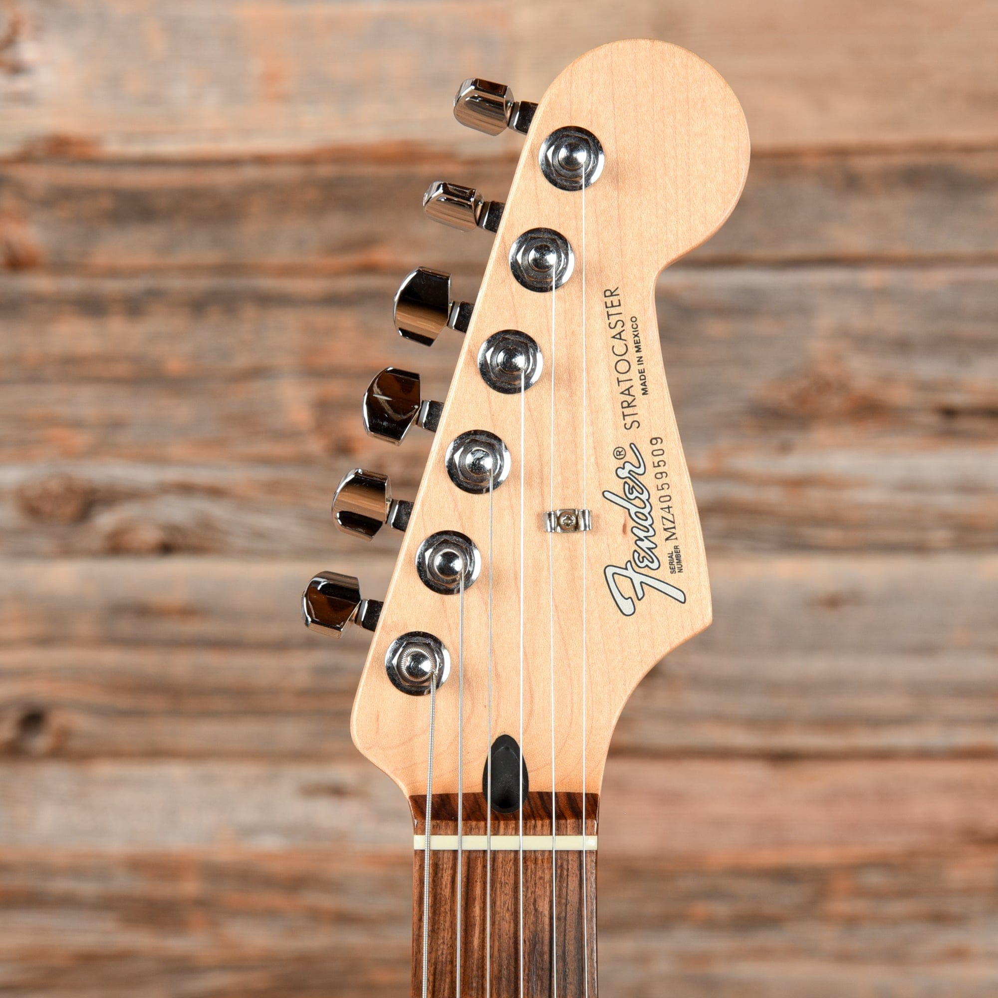 Fender Standard Stratocaster Black 2004 Electric Guitars / Solid Body