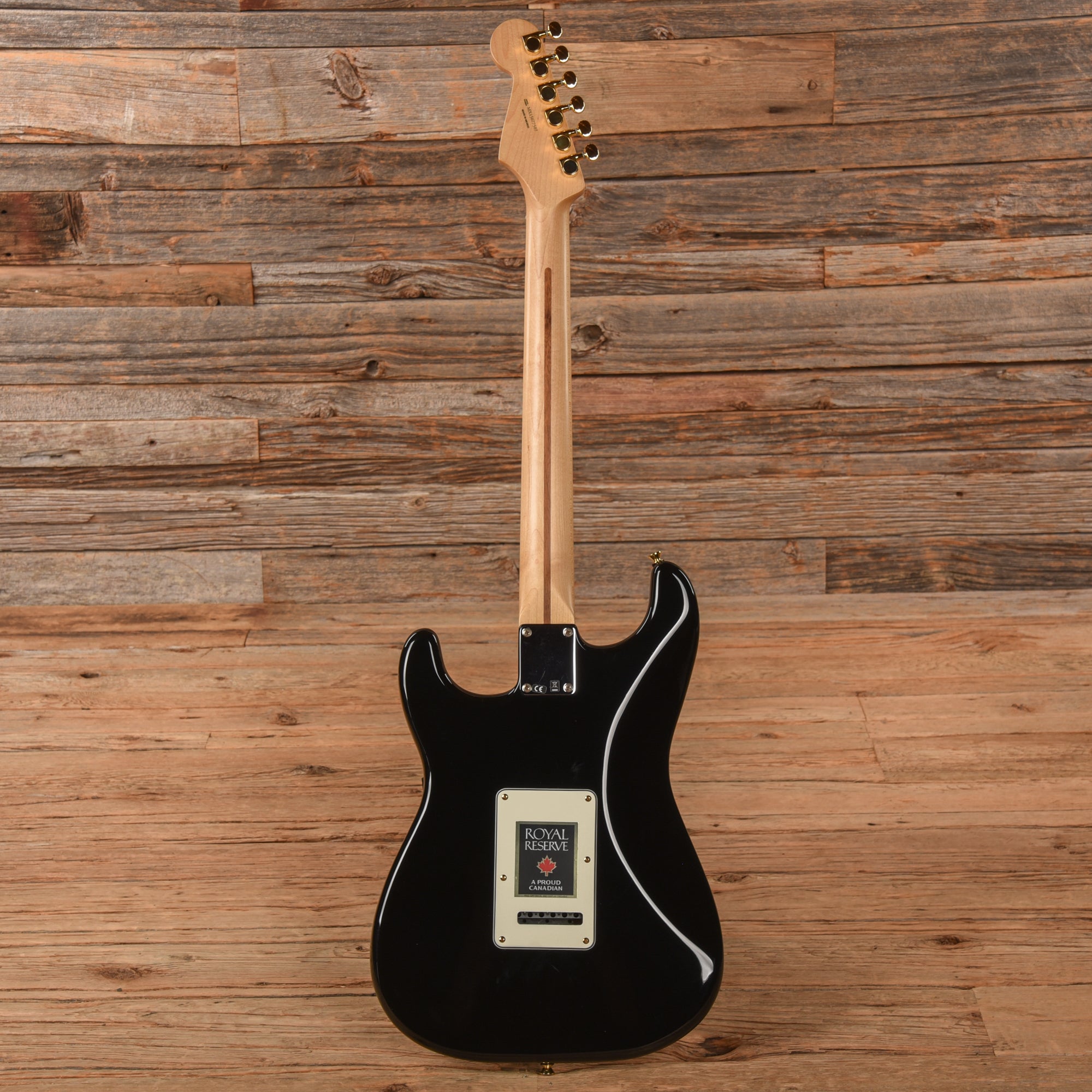 Fender Standard Stratocaster Black 2015 Electric Guitars / Solid Body