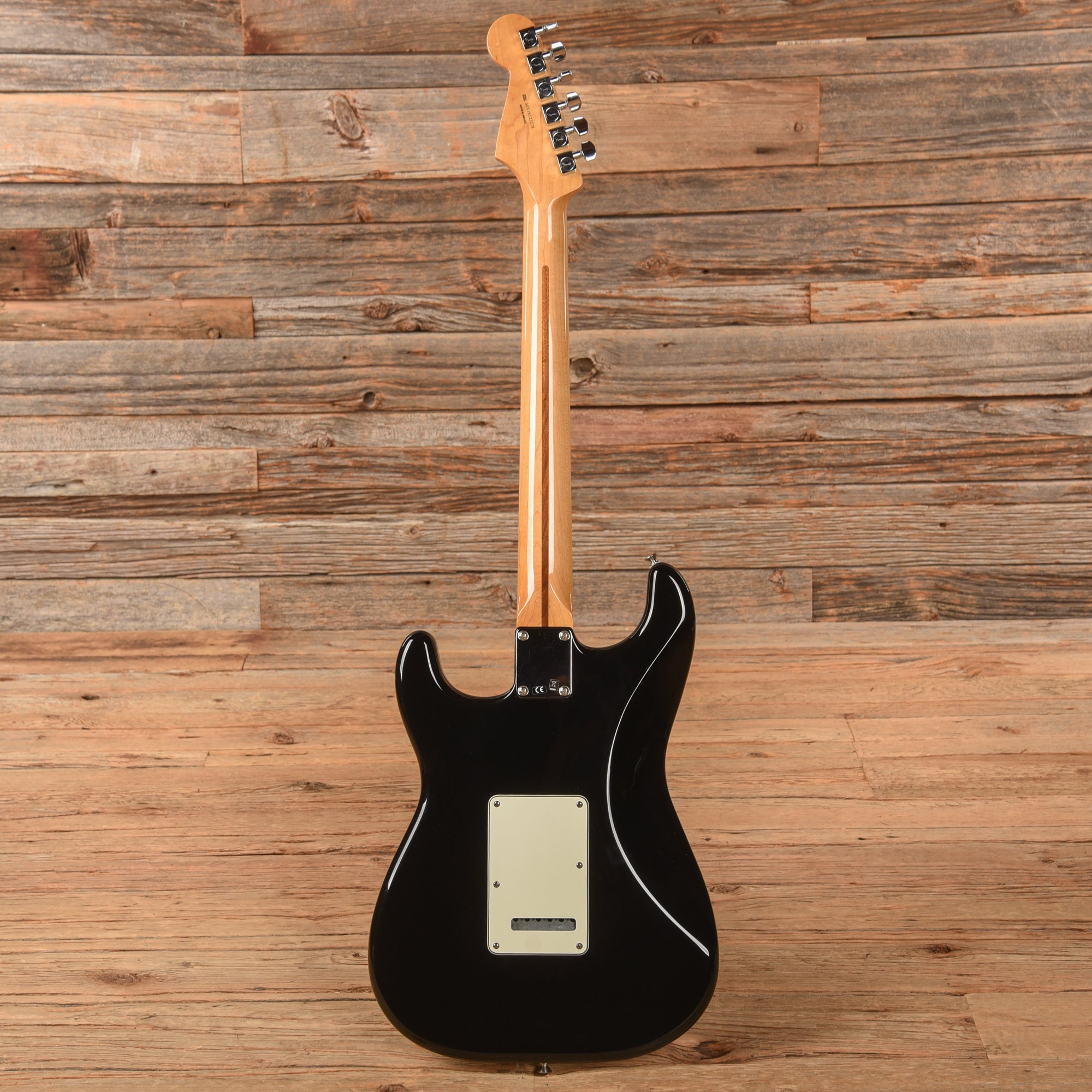 Fender Standard Stratocaster Black 2018 Electric Guitars / Solid Body