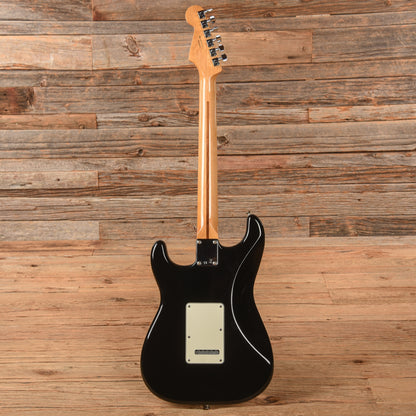 Fender Standard Stratocaster Black 2018 Electric Guitars / Solid Body