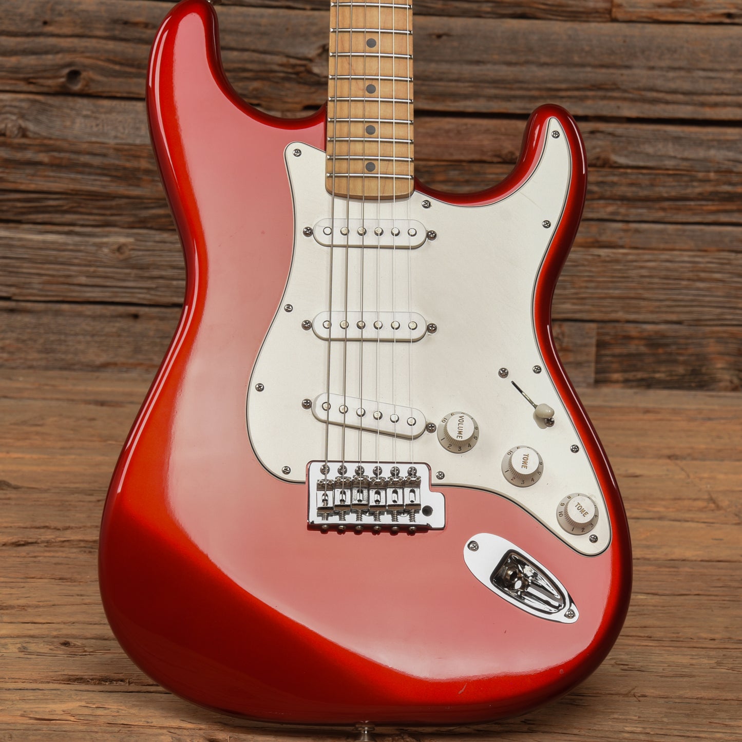 Fender Standard Stratocaster Chrome Red 2007 Electric Guitars / Solid Body
