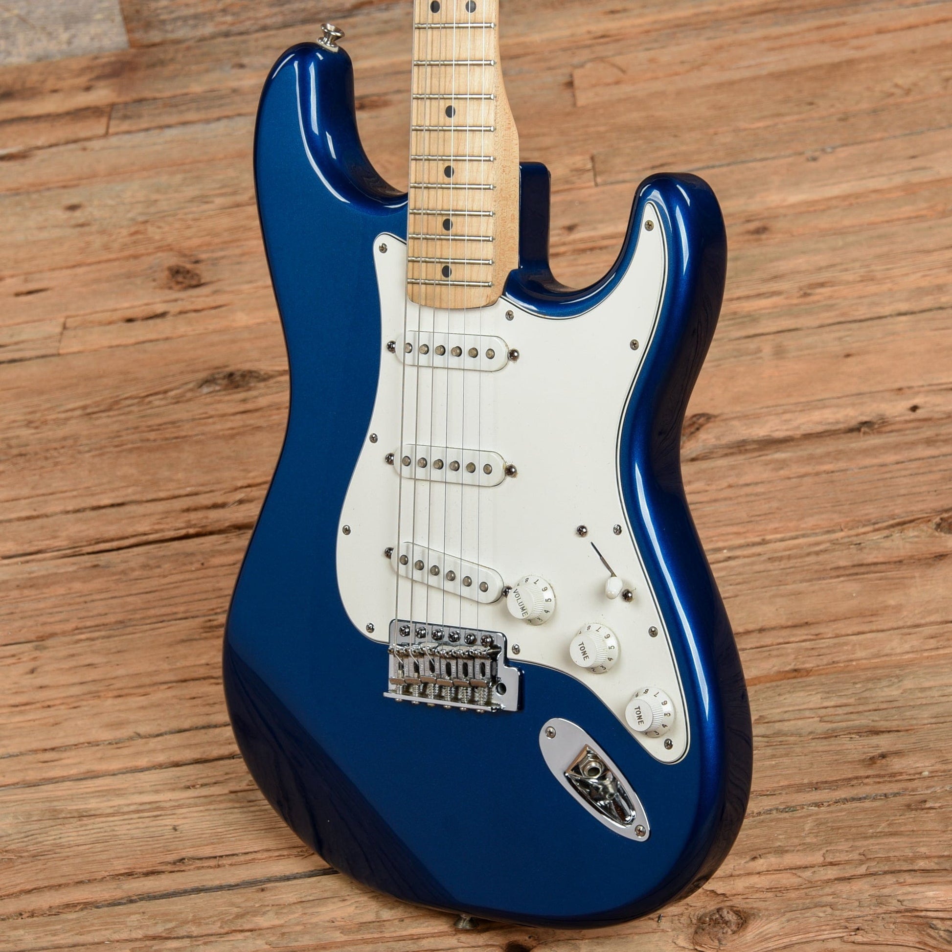 Fender Standard Stratocaster Electron Blue 2005 Electric Guitars / Solid Body