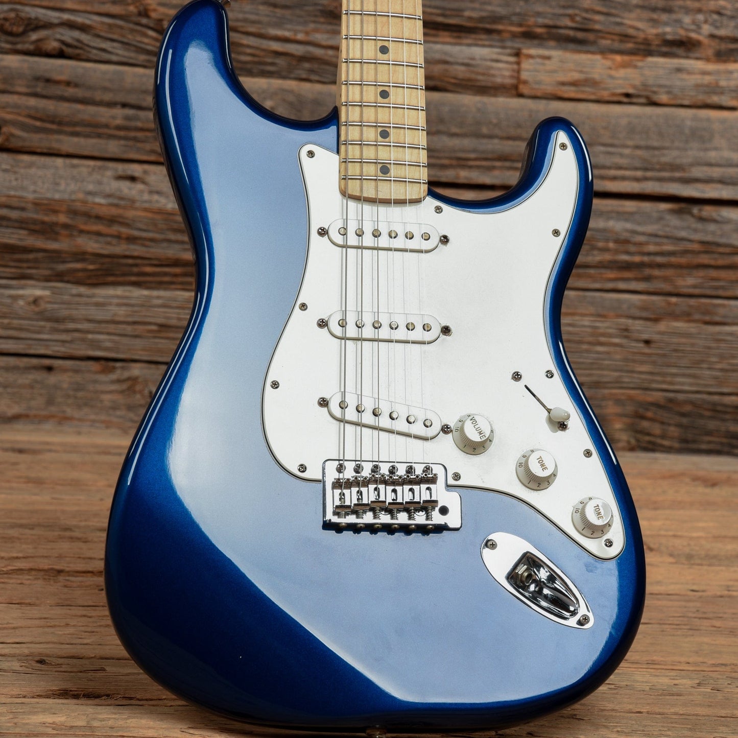 Fender Standard Stratocaster Electron Blue 2005 Electric Guitars / Solid Body
