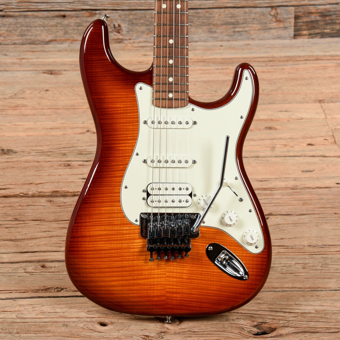 Fender Standard Stratocaster HSS Plus Top Floyd Rose Sunburst 2013 Electric Guitars / Solid Body