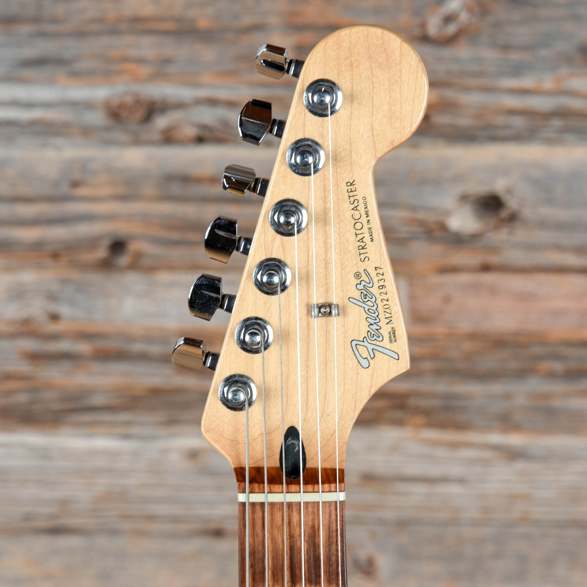 Fender Standard Stratocaster HSS Sunburst 2000 Electric Guitars / Solid Body