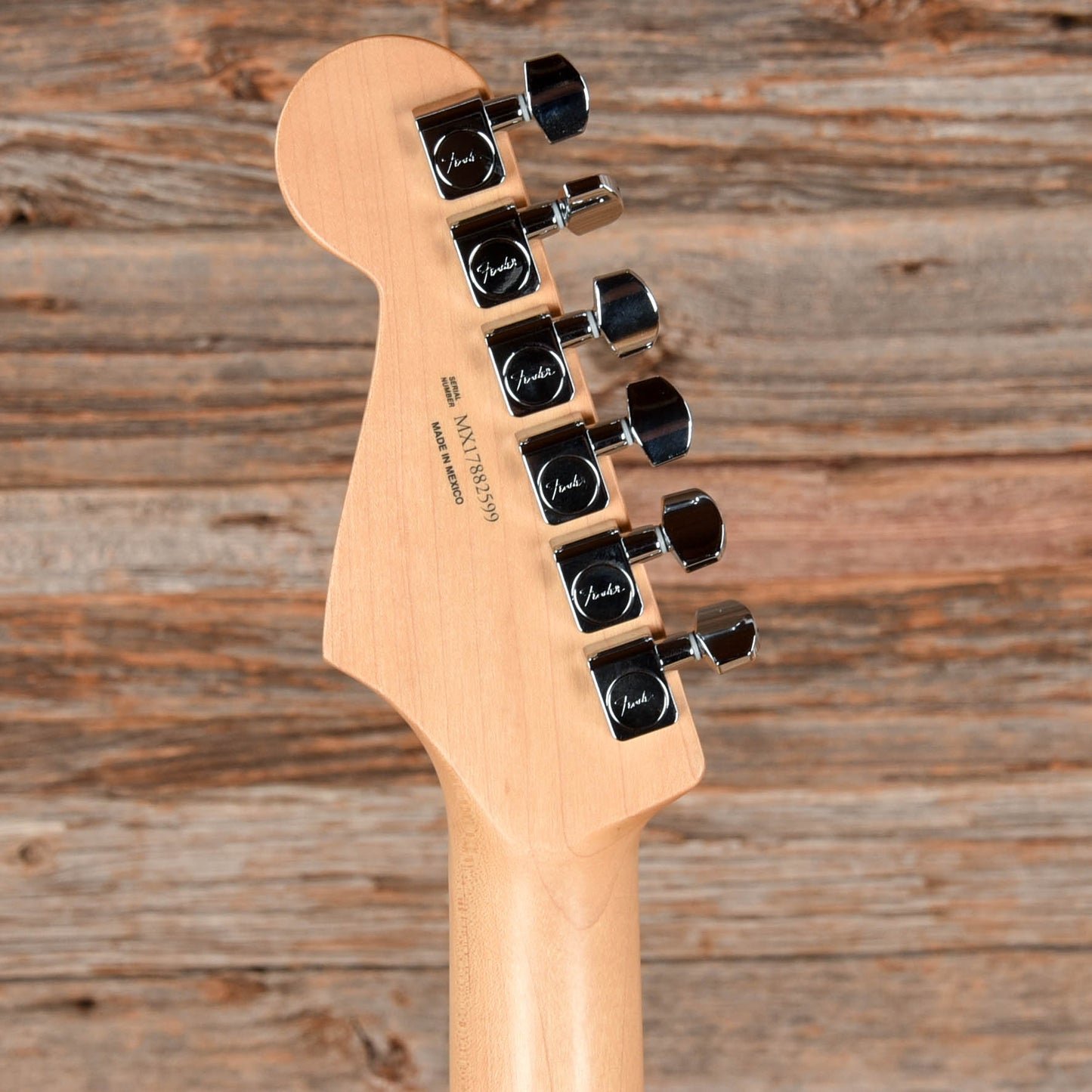 Fender Standard Stratocaster HSS Sunburst 2017 Electric Guitars / Solid Body