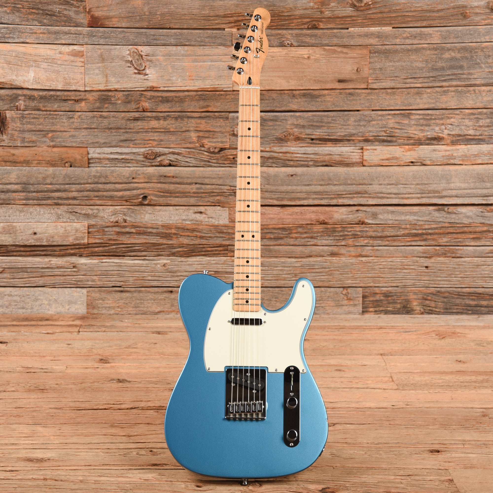 Fender Standard Stratocaster Lake Placid Blue 2014 Electric Guitars / Solid Body