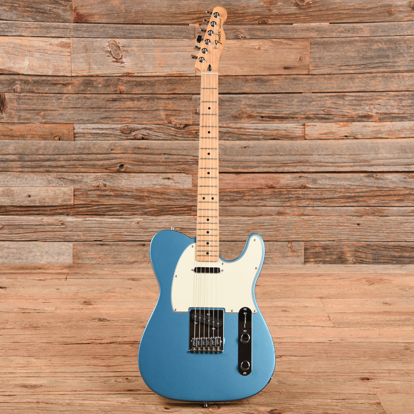 Fender Standard Stratocaster Lake Placid Blue 2014 Electric Guitars / Solid Body