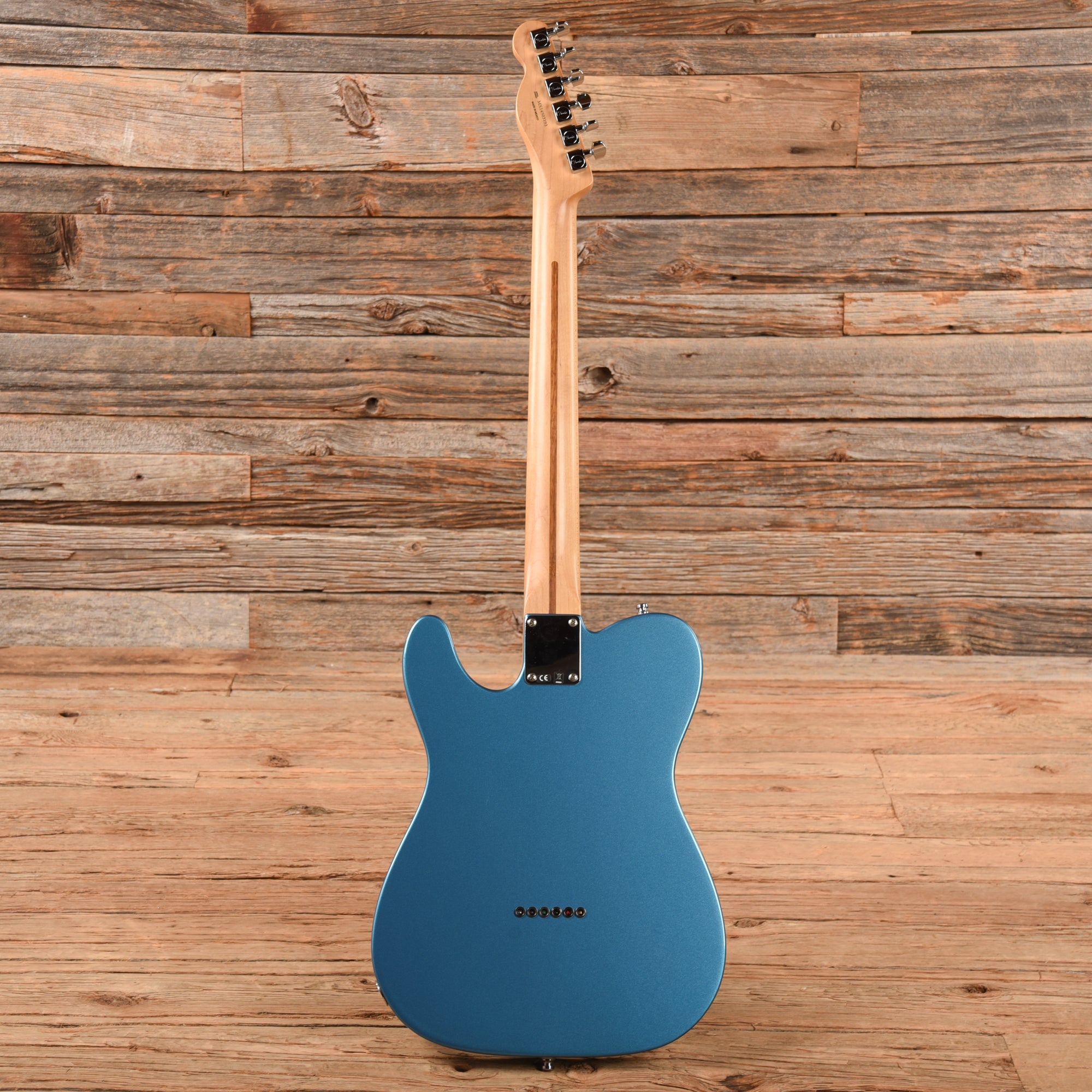 Fender Standard Stratocaster Lake Placid Blue 2014 Electric Guitars / Solid Body