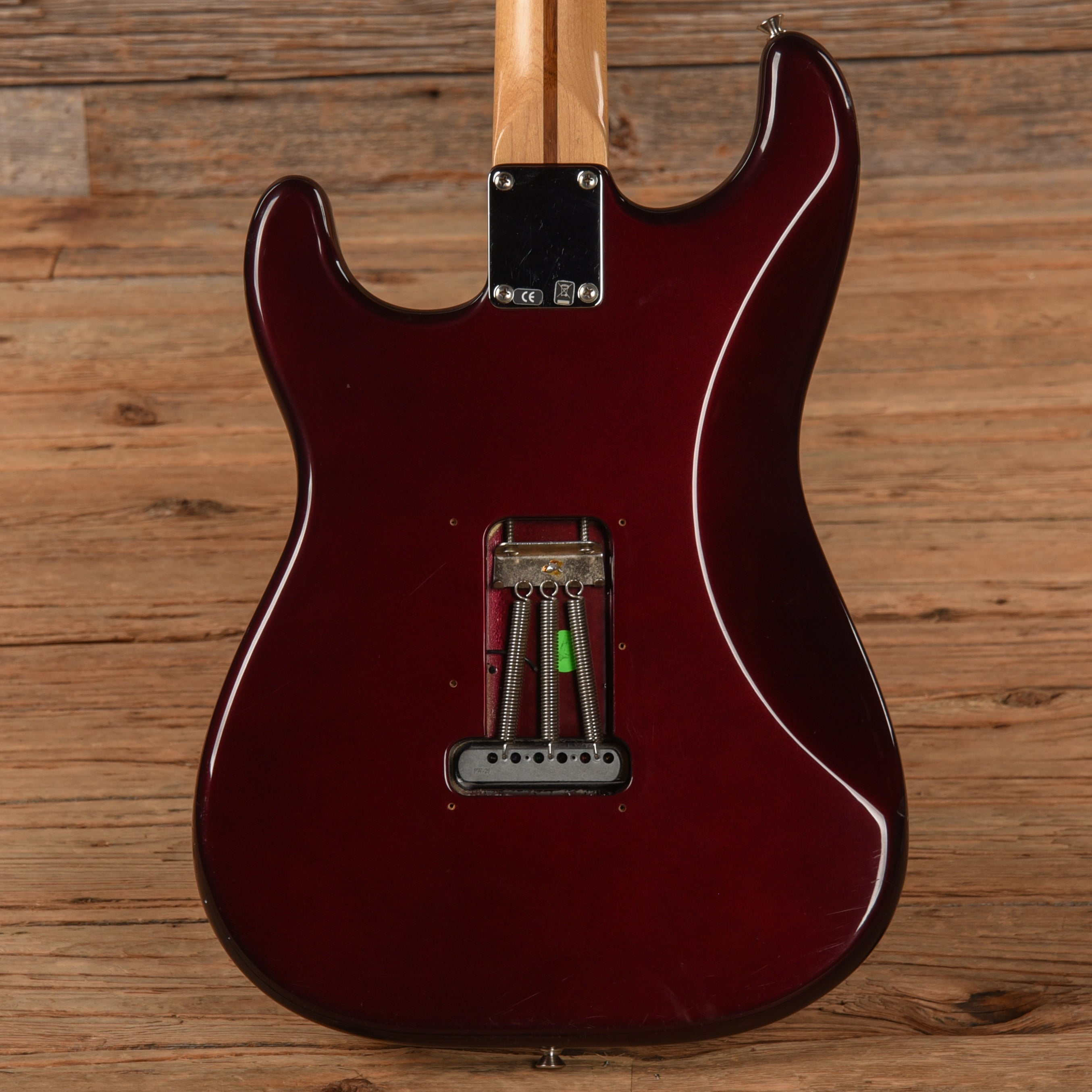Fender Standard Stratocaster Midnight Wine 2005 Electric Guitars / Solid Body