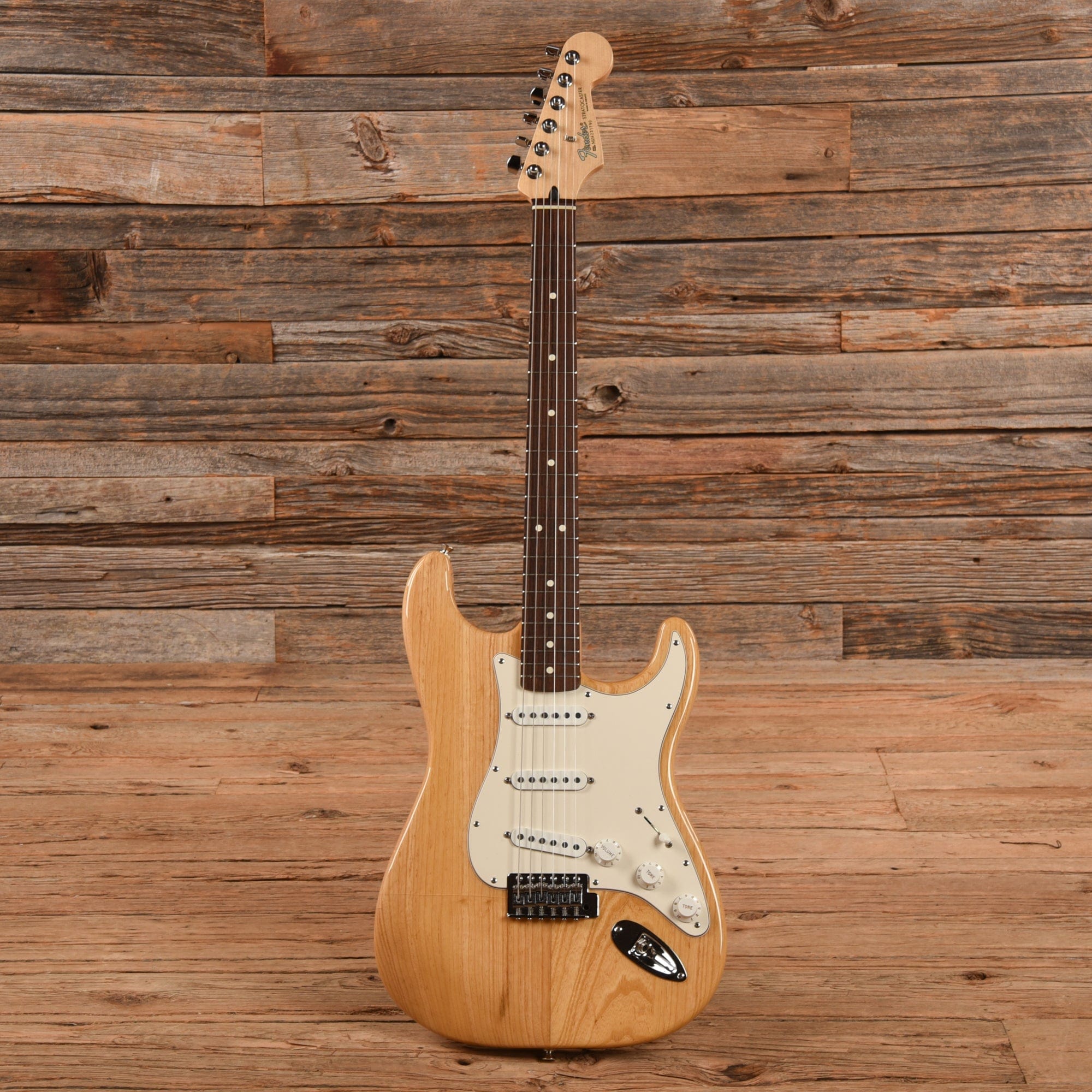 Fender Standard Stratocaster Natural 2004 Electric Guitars / Solid Body
