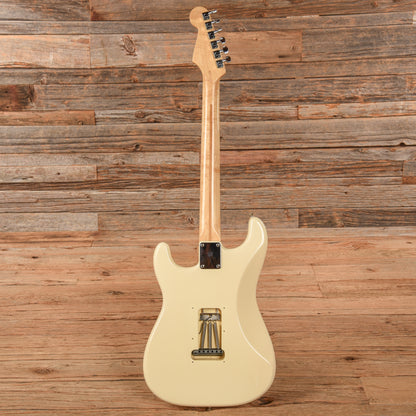 Fender Standard Stratocaster Olympic Pearl 2004 Electric Guitars / Solid Body
