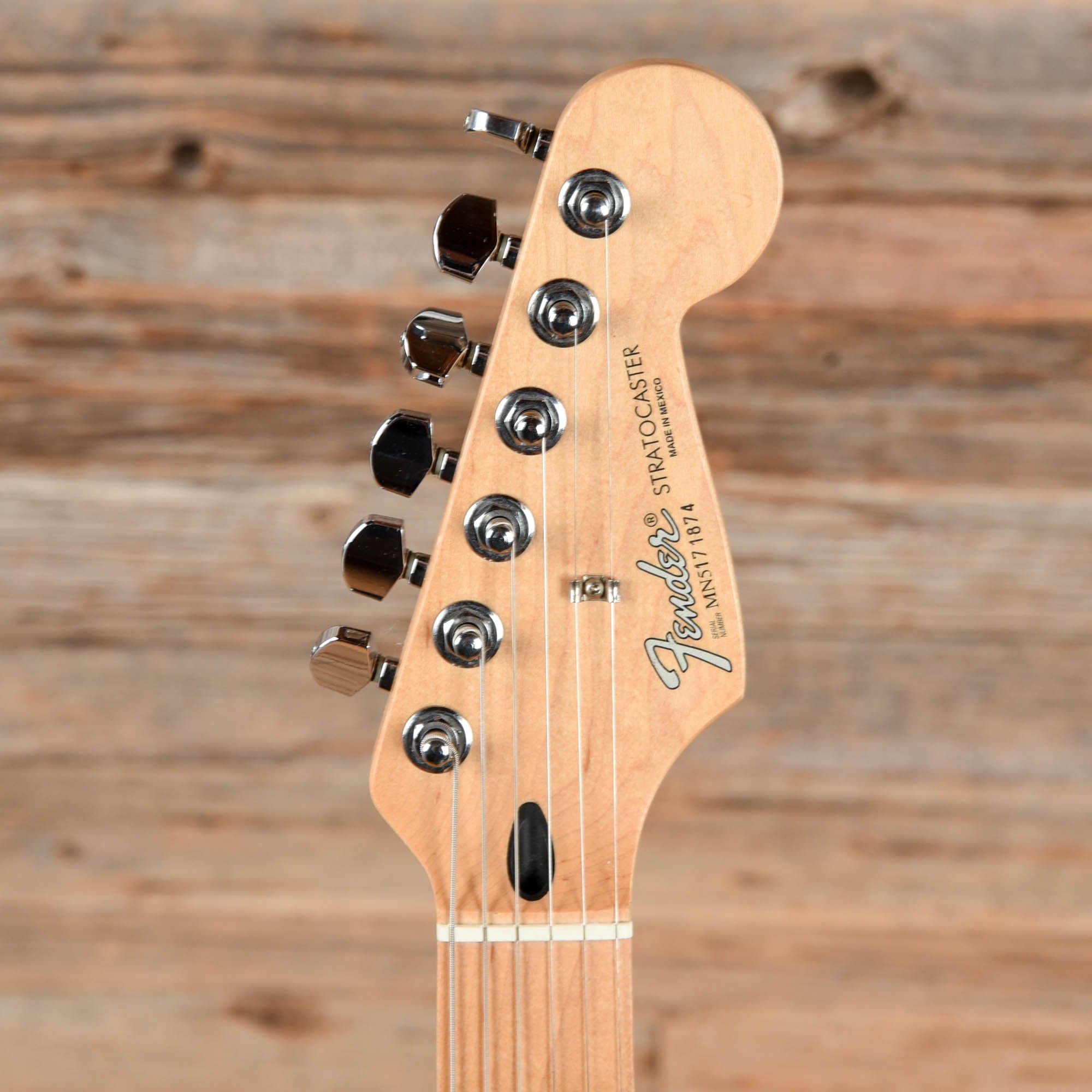 Fender Standard Stratocaster Sunburst 1995 Electric Guitars / Solid Body