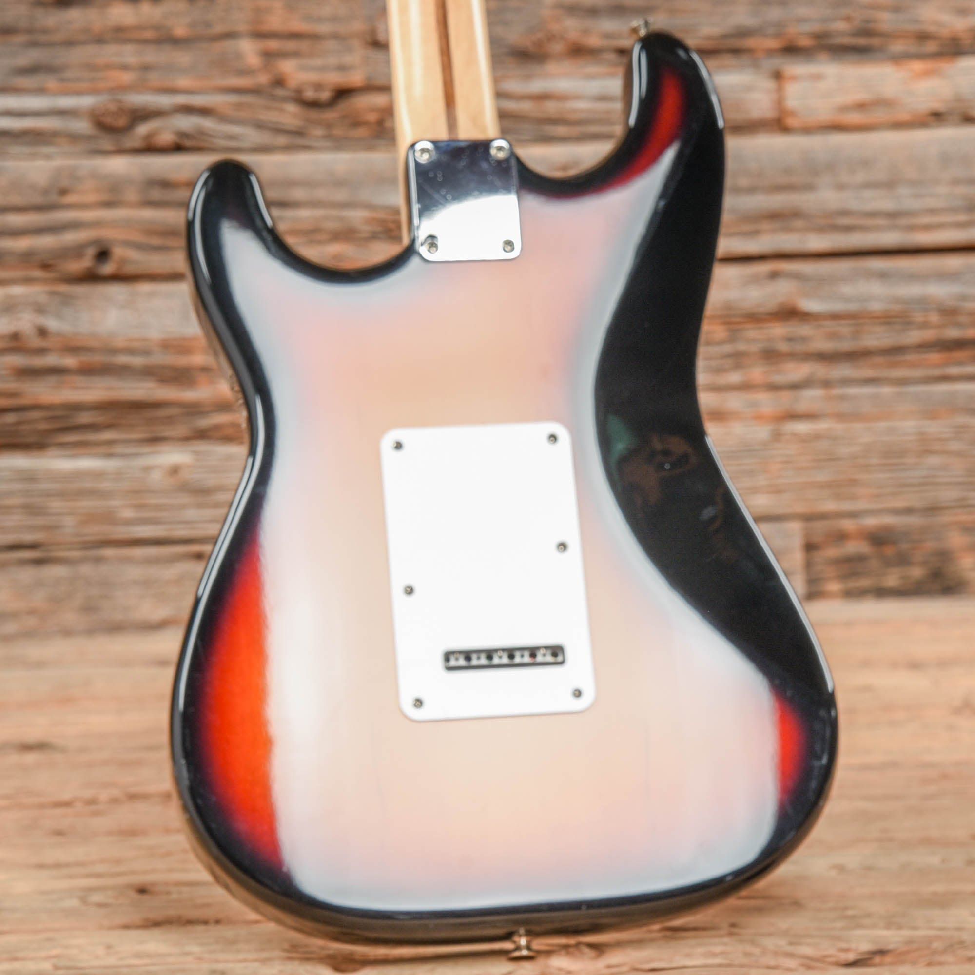 Fender Standard Stratocaster Sunburst 1995 Electric Guitars / Solid Body