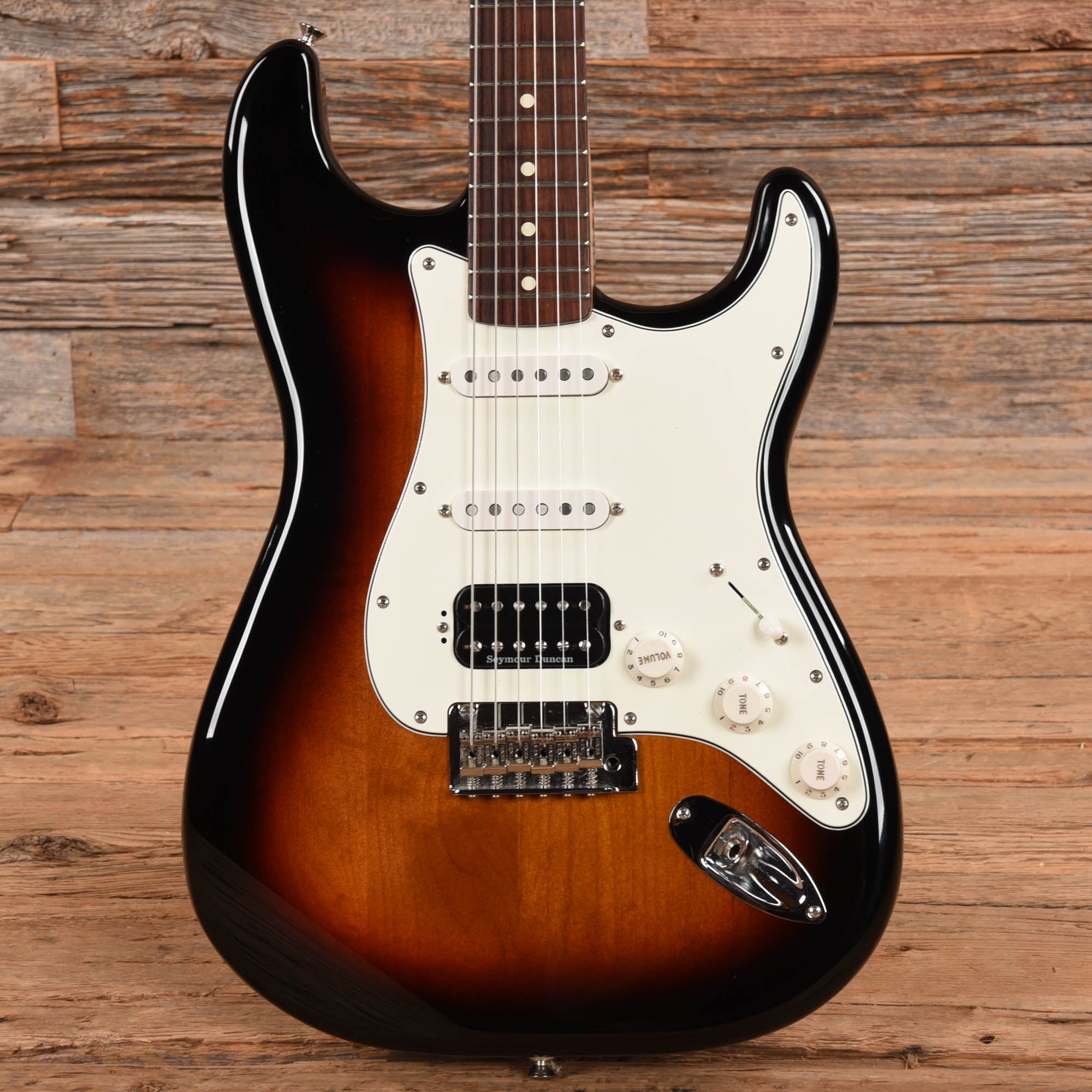 Fender Standard Stratocaster Sunburst 1996 Electric Guitars / Solid Body