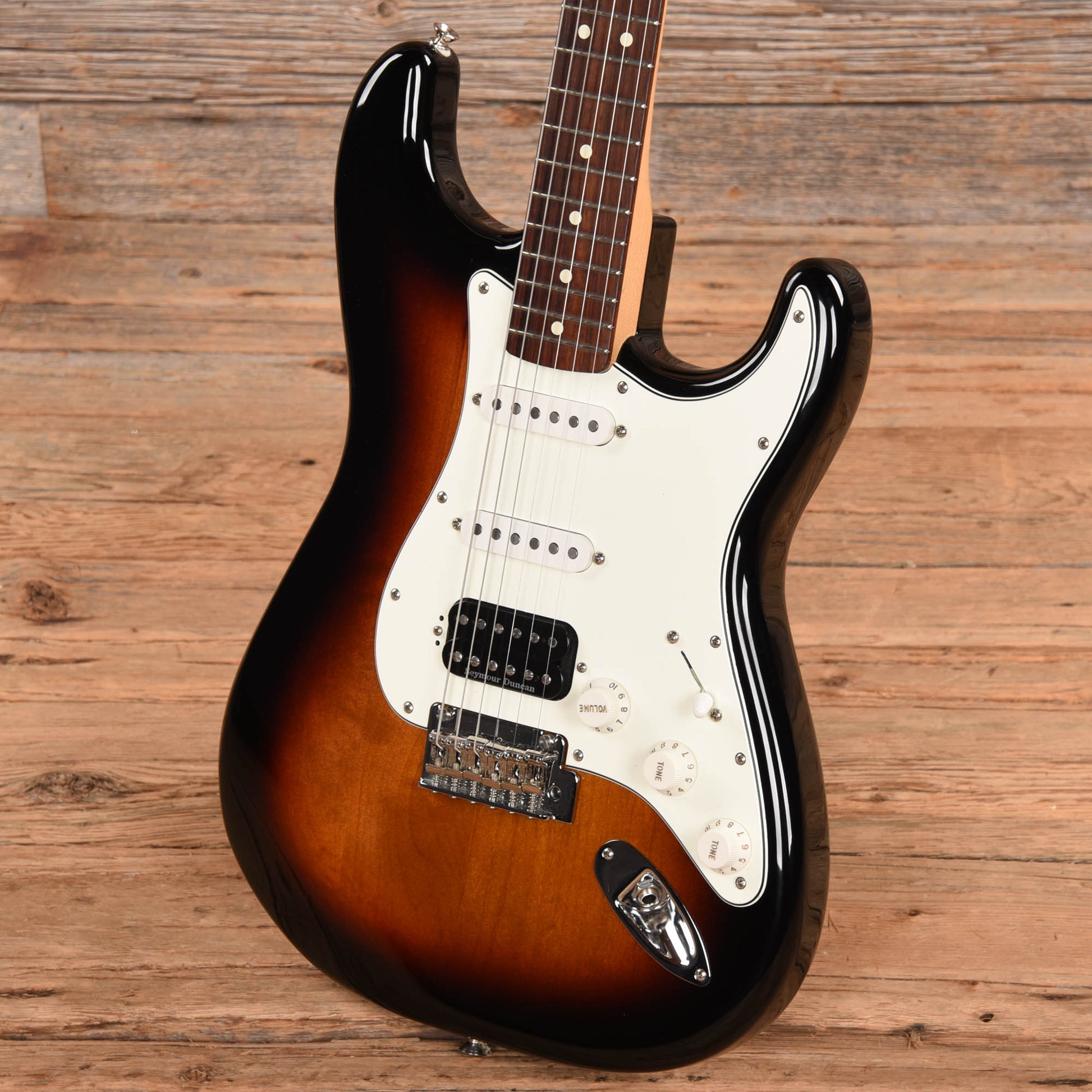 Fender Standard Stratocaster Sunburst 1996 Electric Guitars / Solid Body