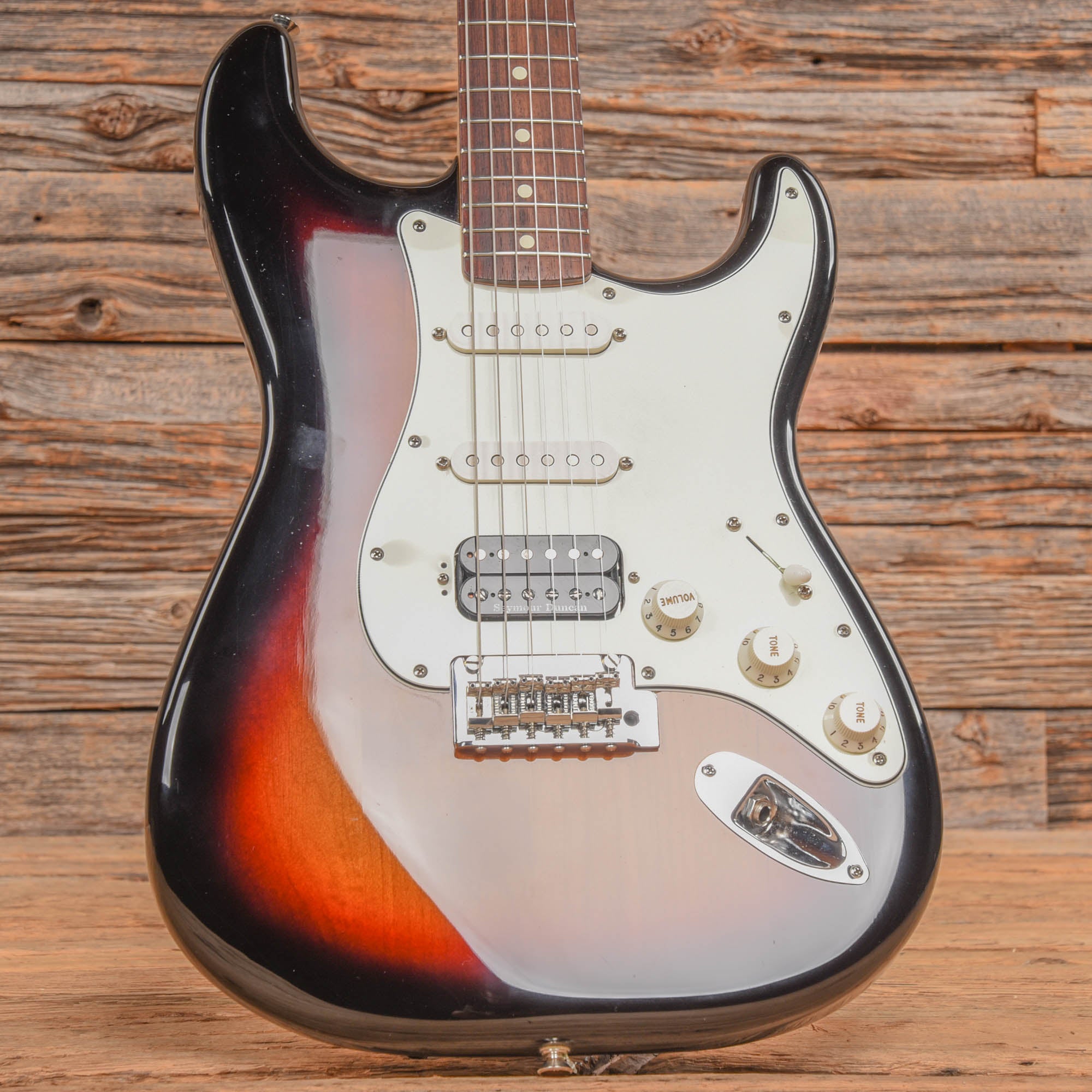 Fender Standard Stratocaster Sunburst 1996 Electric Guitars / Solid Body