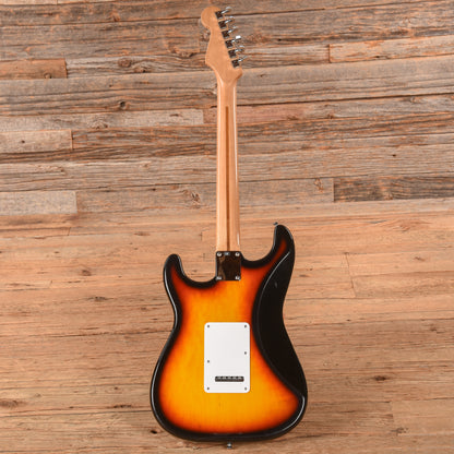 Fender Standard Stratocaster Sunburst 2001 Electric Guitars / Solid Body