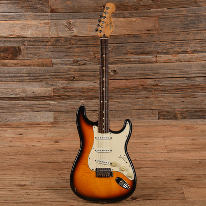 Fender Standard Stratocaster Sunburst 2006 Electric Guitars / Solid Body