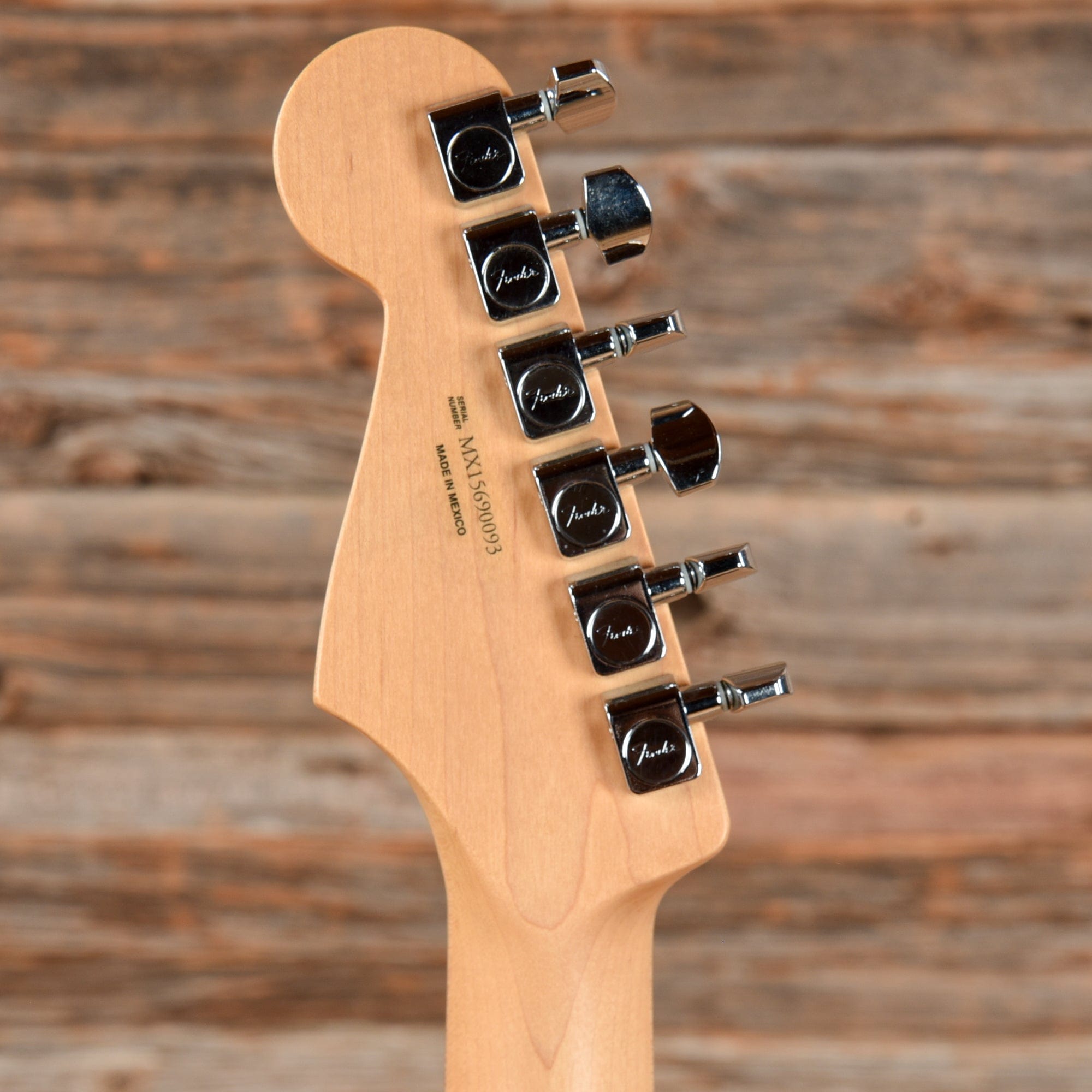 Fender Standard Stratocaster Sunburst 2015 Electric Guitars / Solid Body