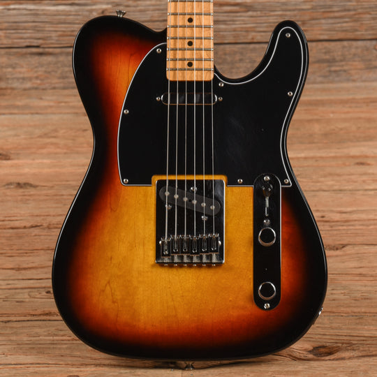 Fender Standard Telecaster Sunburst 2011 Electric Guitars / Solid Body