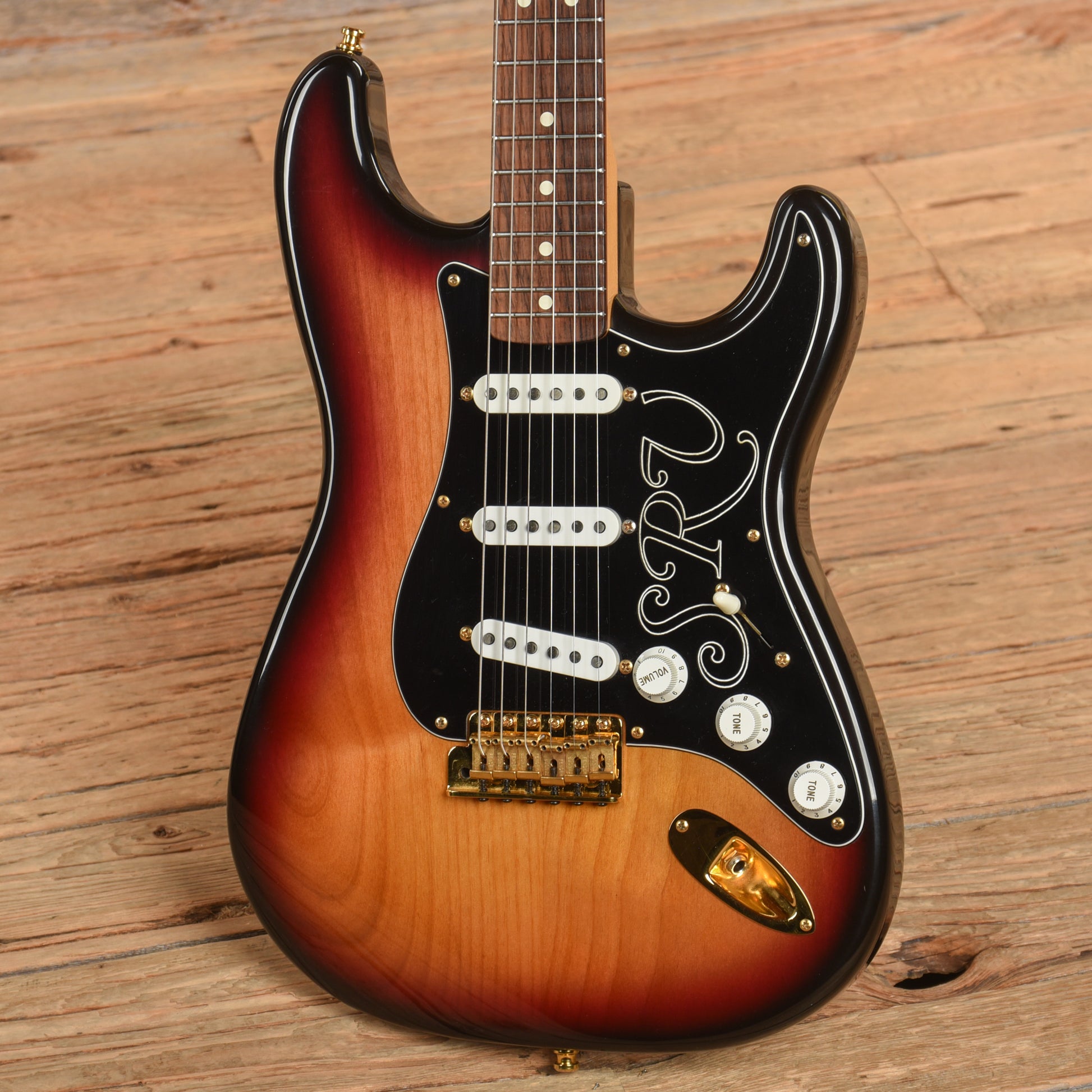 Fender Stevie Ray Vaughan Stratocaster Sunburst 1993 Electric Guitars / Solid Body