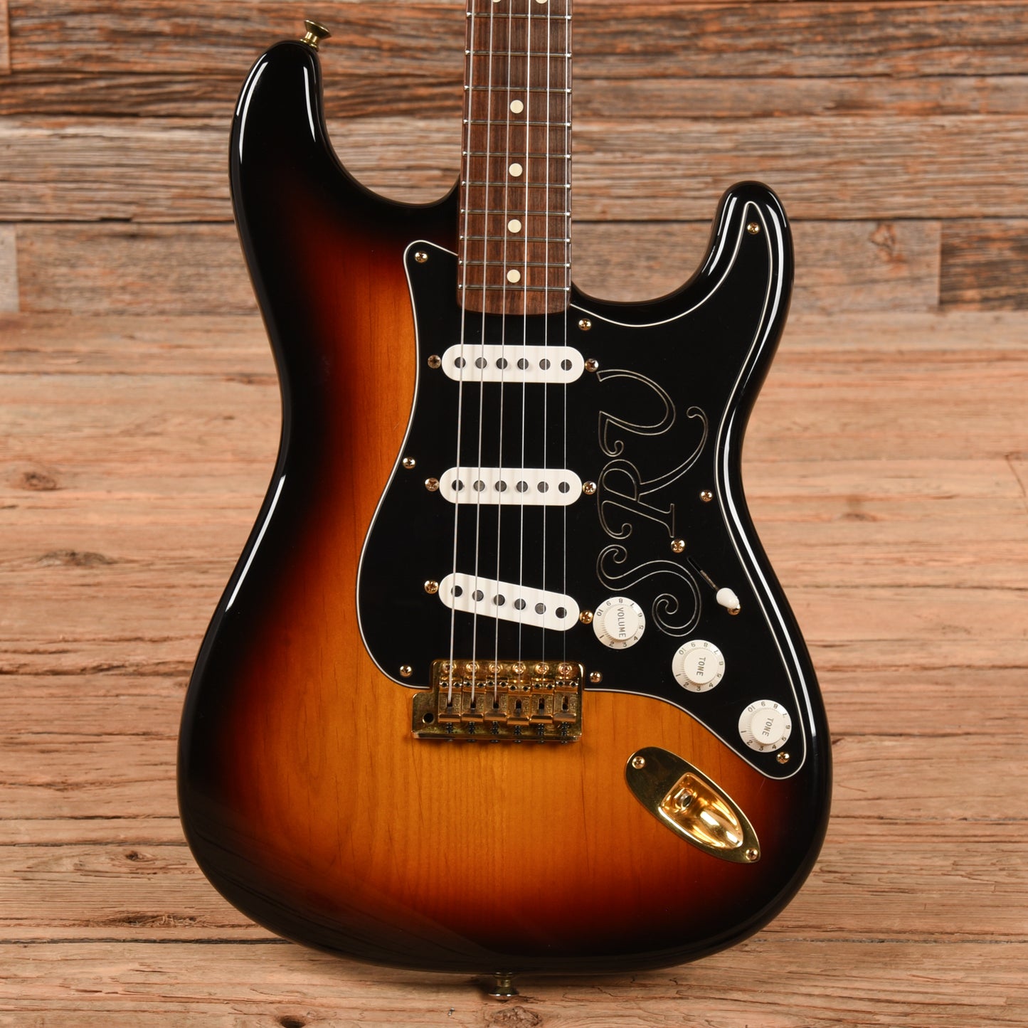 Fender Stevie Ray Vaughan Stratocaster Sunburst 2004 Electric Guitars / Solid Body