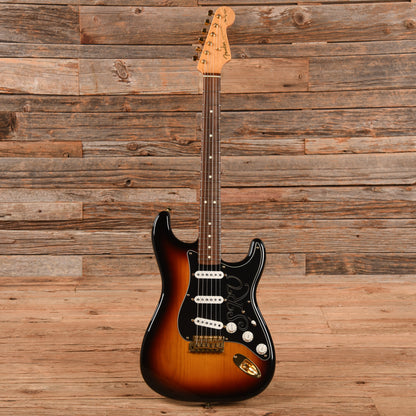 Fender Stevie Ray Vaughan Stratocaster Sunburst 2004 Electric Guitars / Solid Body