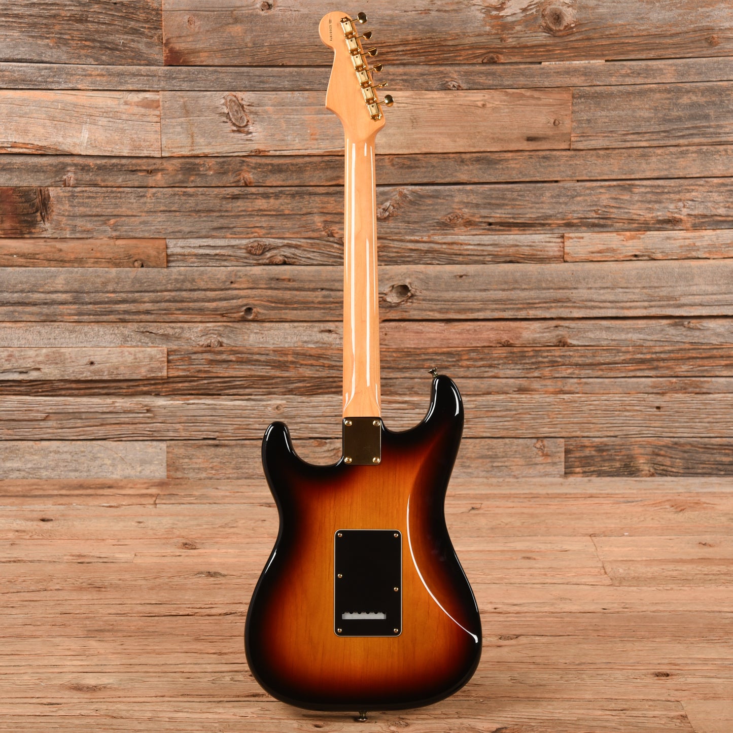 Fender Stevie Ray Vaughan Stratocaster Sunburst 2004 Electric Guitars / Solid Body