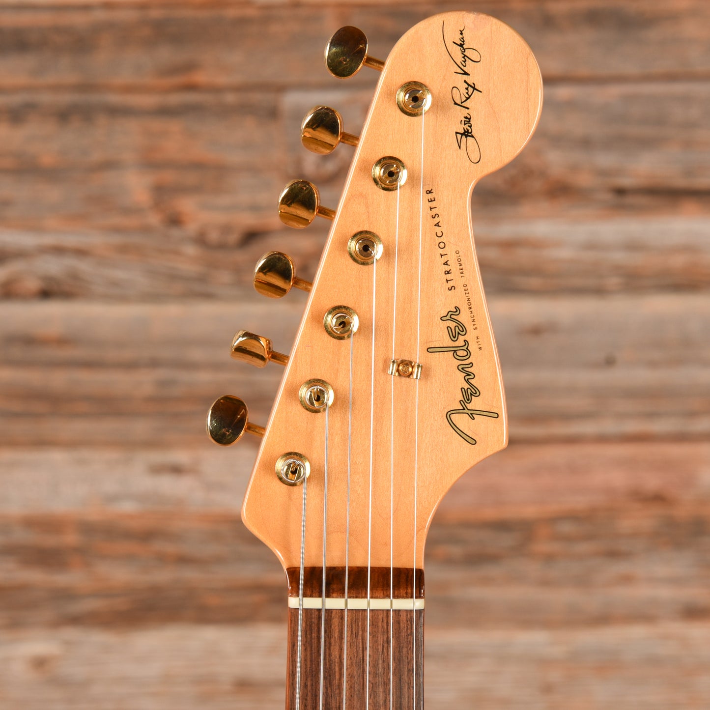 Fender Stevie Ray Vaughan Stratocaster Sunburst 2004 Electric Guitars / Solid Body