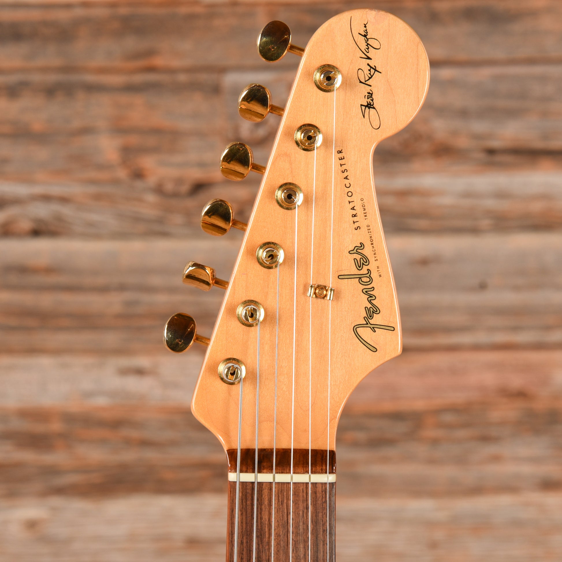 Fender Stevie Ray Vaughan Stratocaster Sunburst 2004 Electric Guitars / Solid Body