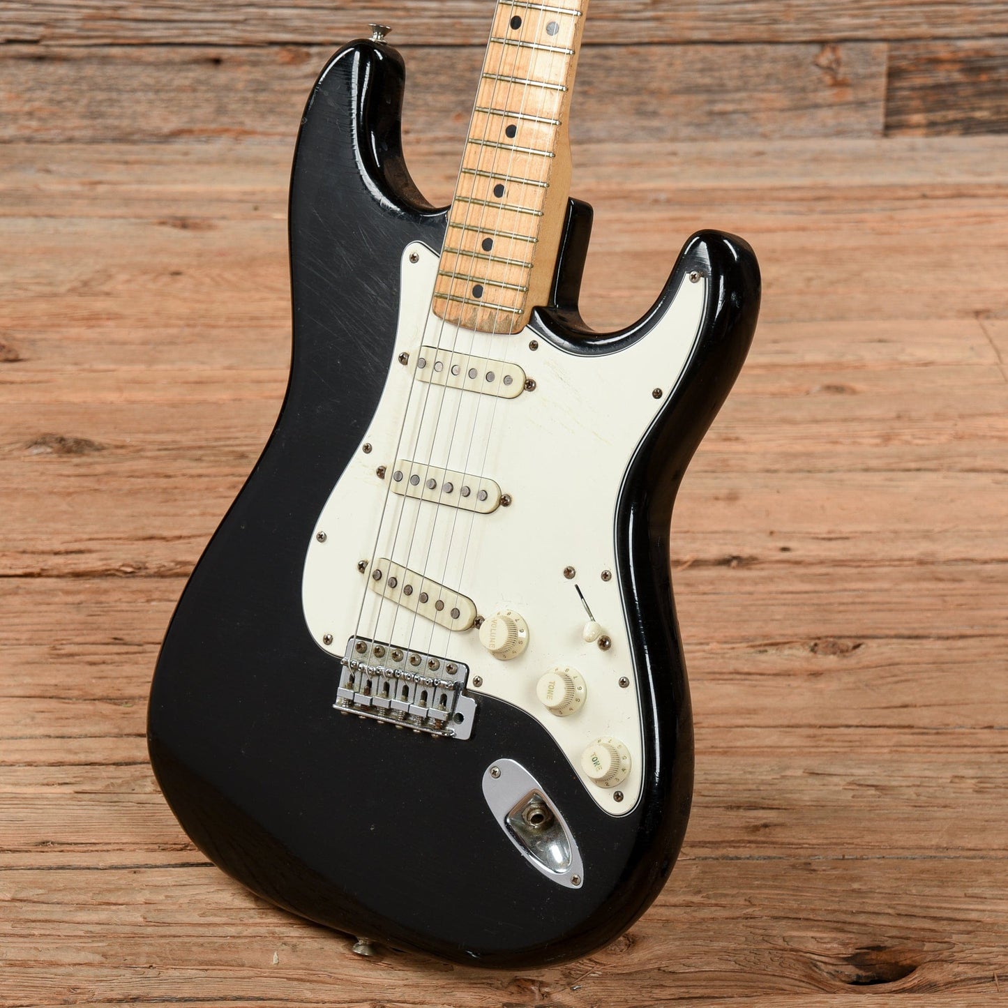 Fender Stratocaster Black 1975 Electric Guitars / Solid Body