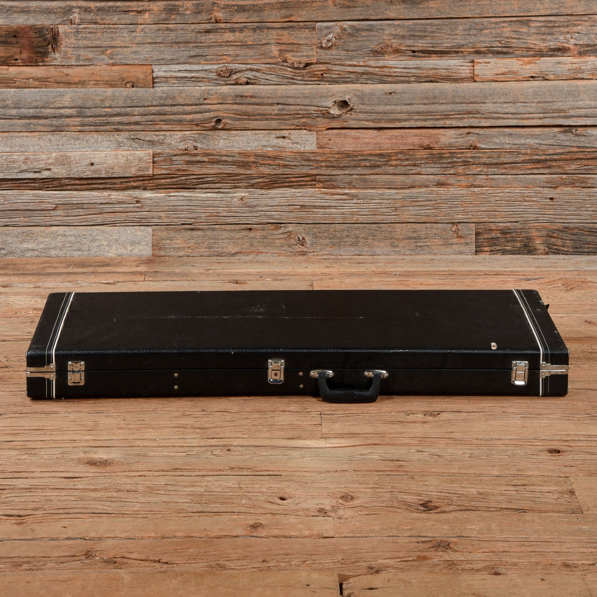 Fender Stratocaster Black 1975 Electric Guitars / Solid Body