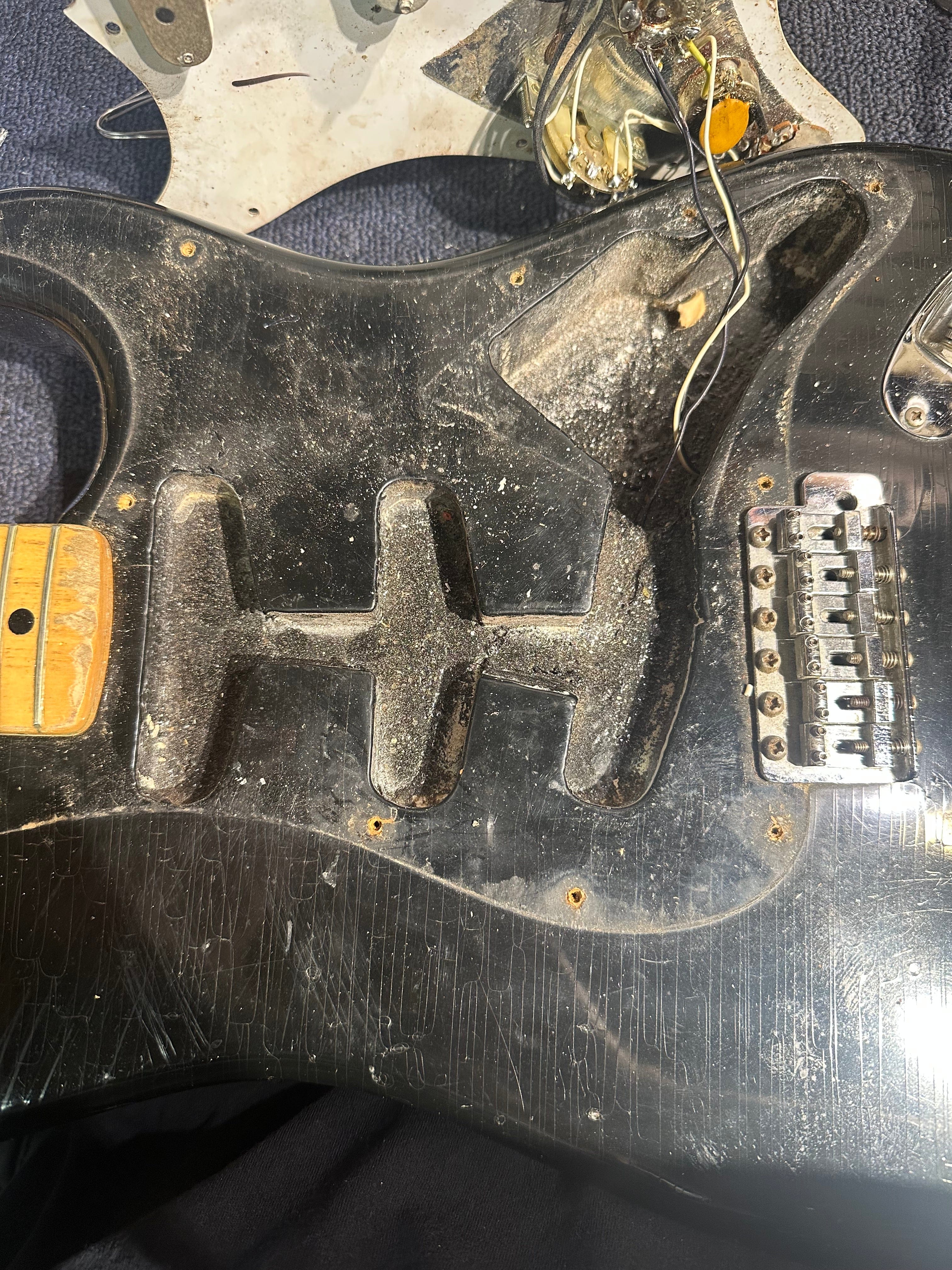 Fender Stratocaster Black 1975 Electric Guitars / Solid Body