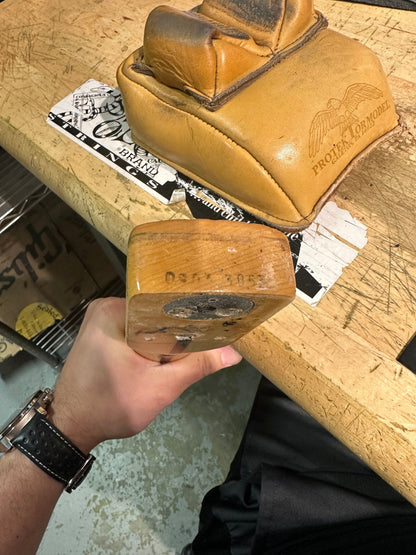 Fender Stratocaster Black 1975 Electric Guitars / Solid Body