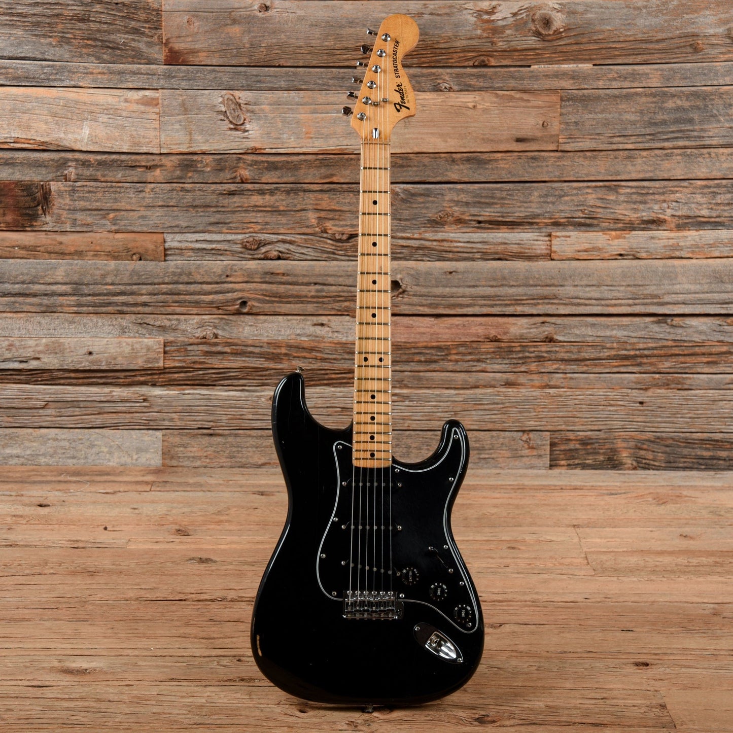 Fender Stratocaster Black 1976 Electric Guitars / Solid Body
