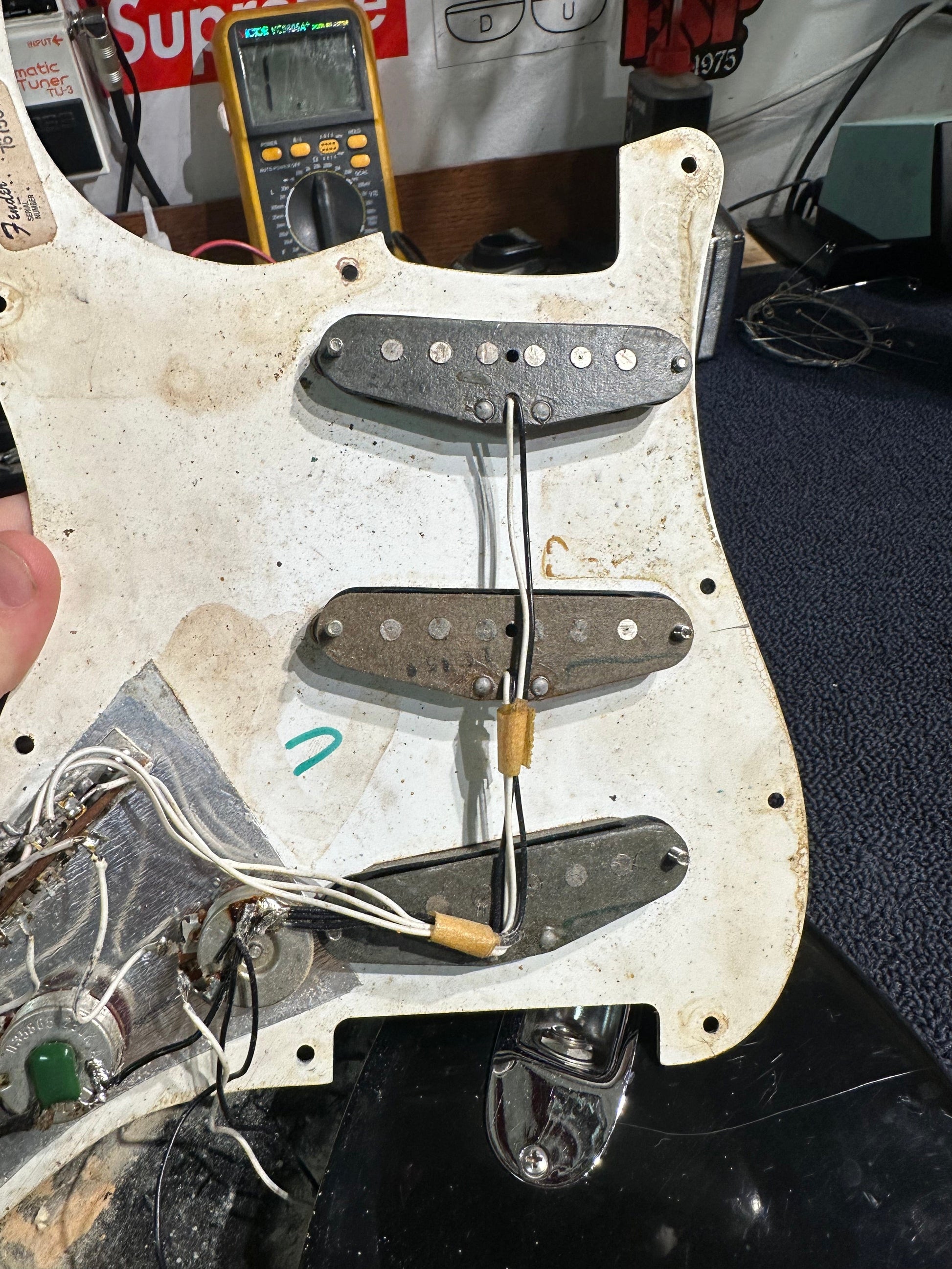 Fender Stratocaster Black 1976 Electric Guitars / Solid Body