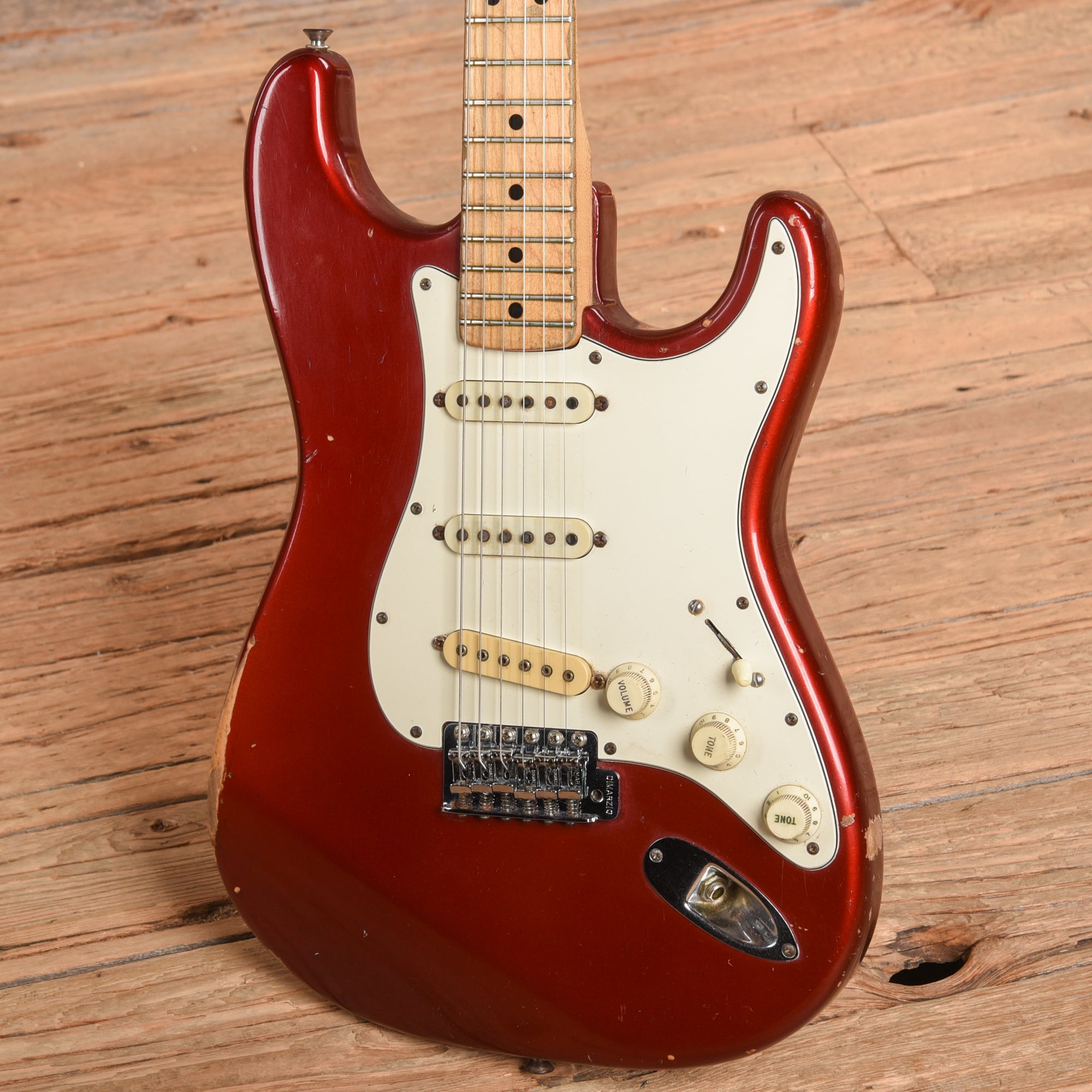 Fender Stratocaster Candy Apple Red 1972 Electric Guitars / Solid Body