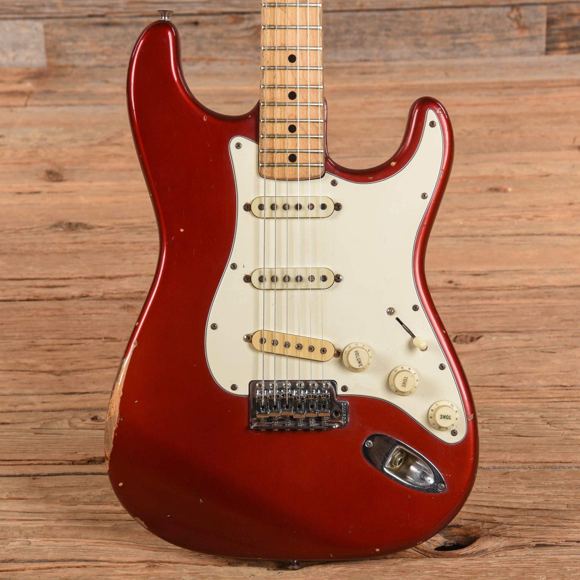 Fender Stratocaster Candy Apple Red 1972 Electric Guitars / Solid Body