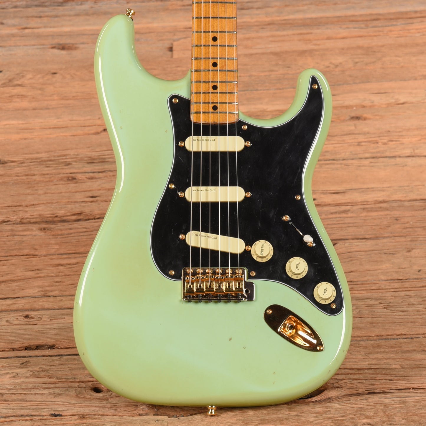 Fender Stratocaster Daphne Blue Electric Guitars / Solid Body