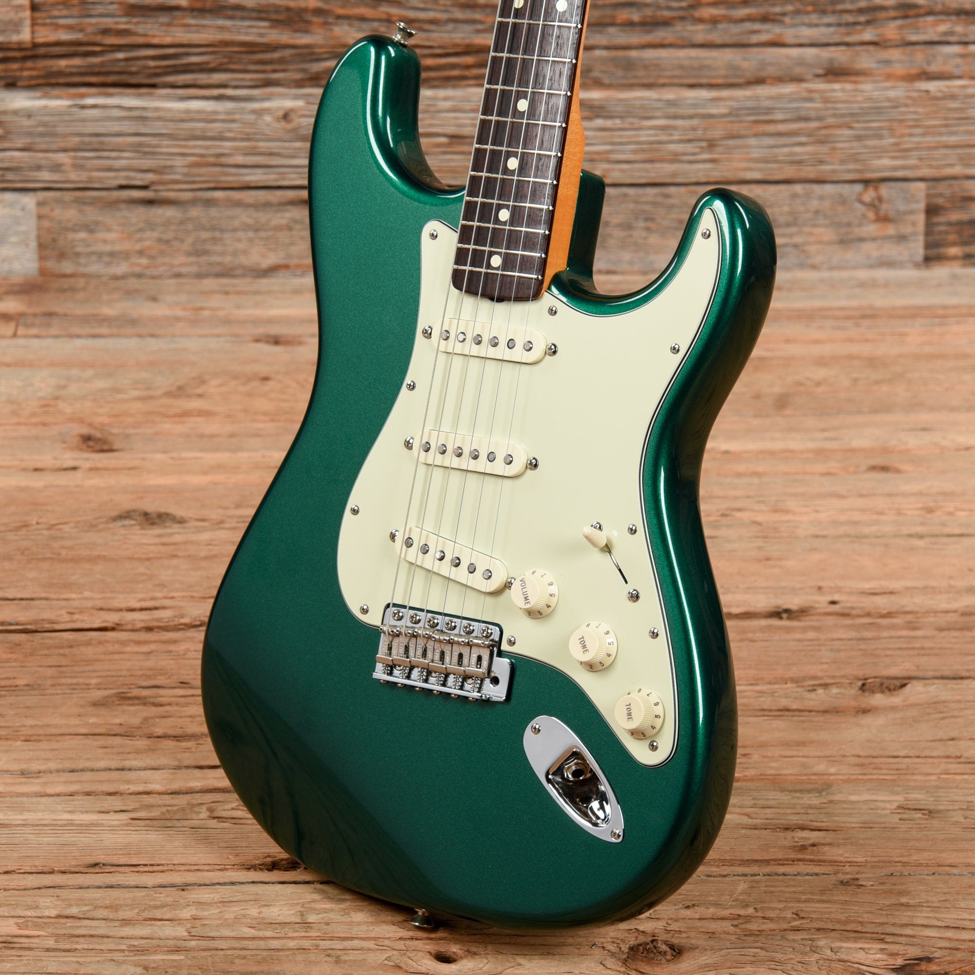 Fender Stratocaster Green 1999 Chicago Music Exchange Fender Stratocaster Green 1999 Chicago Music Exchange