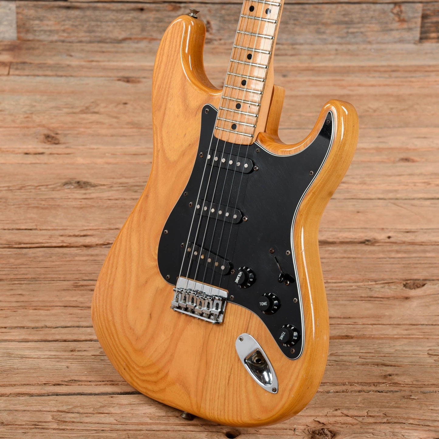 Fender Stratocaster Hardtail Natural 1976 Electric Guitars / Solid Body