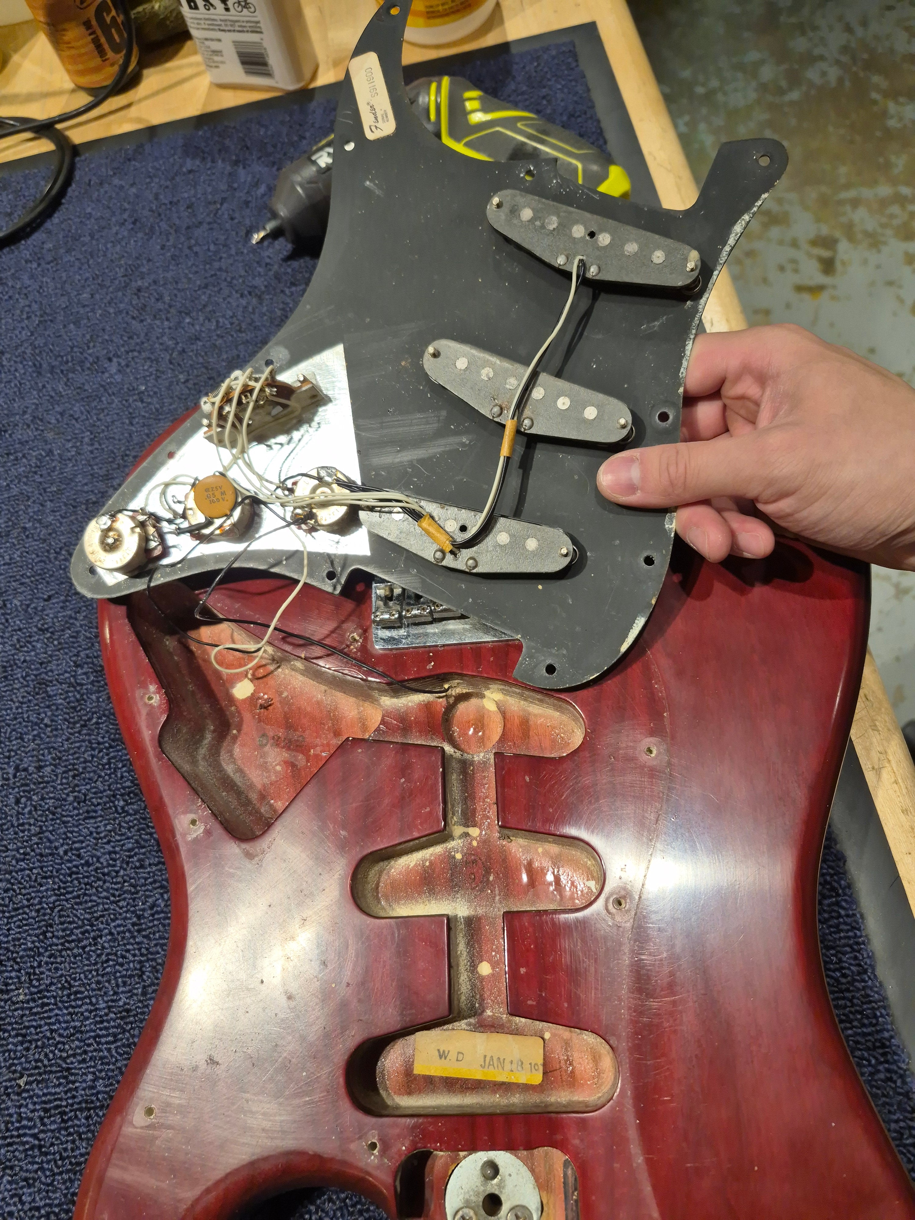 Fender Stratocaster Hardtail Wine 1978 Electric Guitars / Solid Body