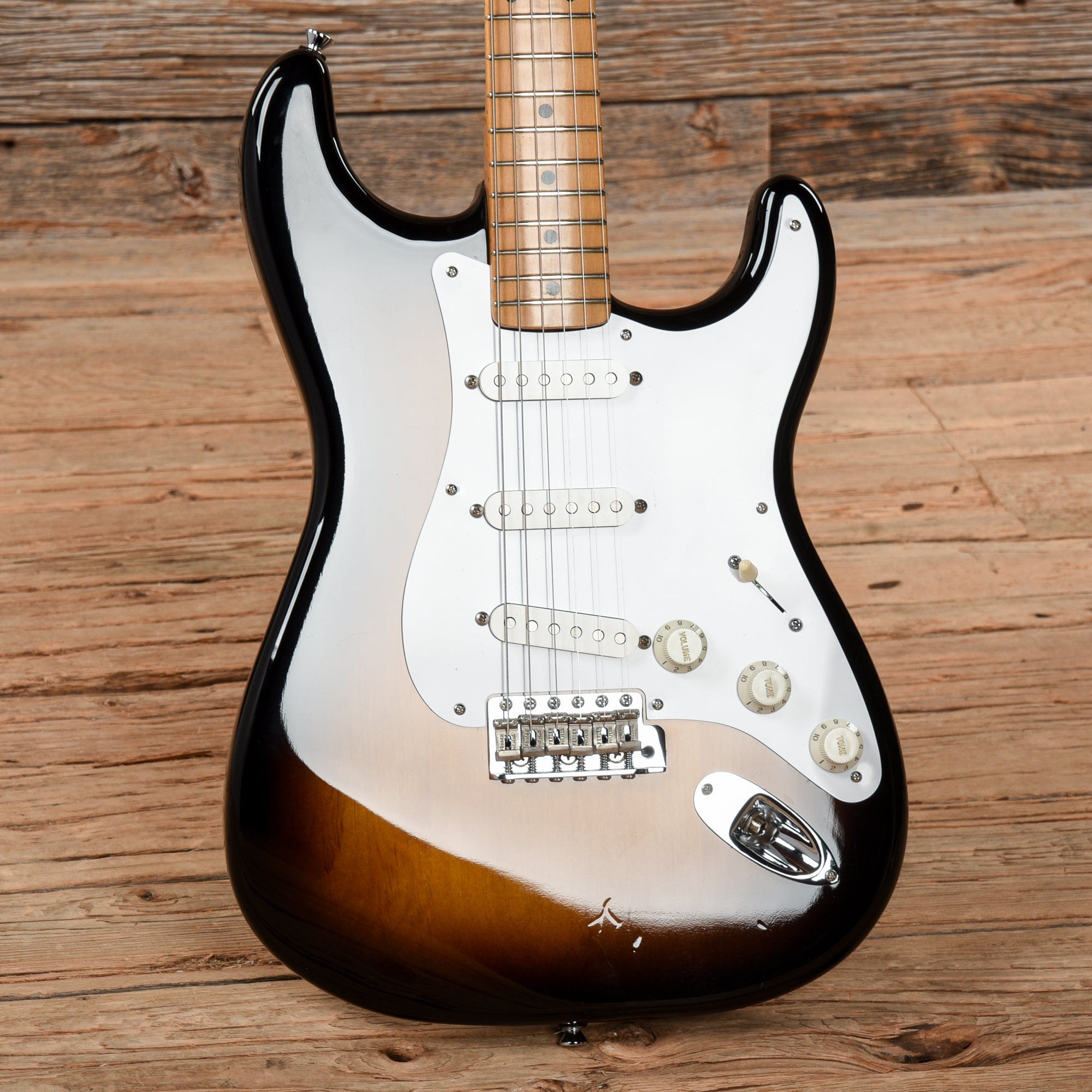 Fender Stratocaster Japan Sunburst 1990 Electric Guitars / Solid Body