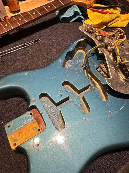 Fender Stratocaster Lake Placid Blue 1966 Electric Guitars / Solid Body
