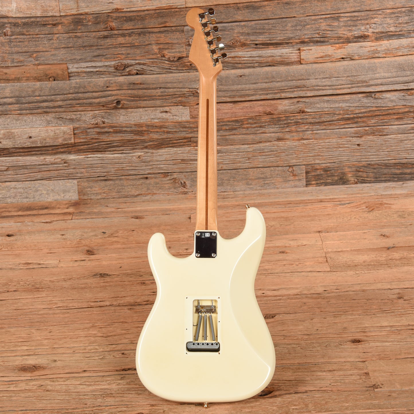 Fender Stratocaster Neck w/Unknown Body White Electric Guitars / Solid Body