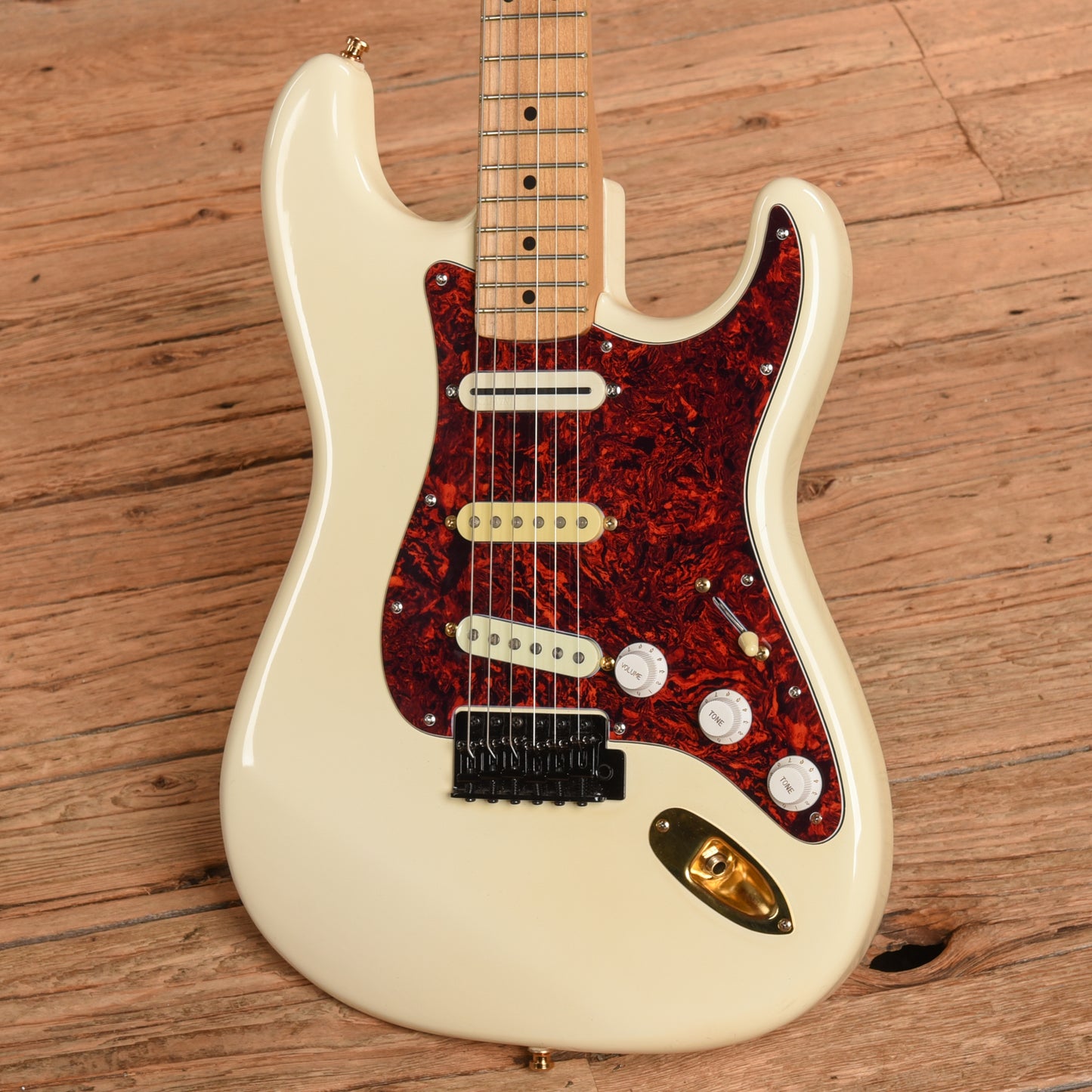 Fender Stratocaster Neck w/Unknown Body White Electric Guitars / Solid Body