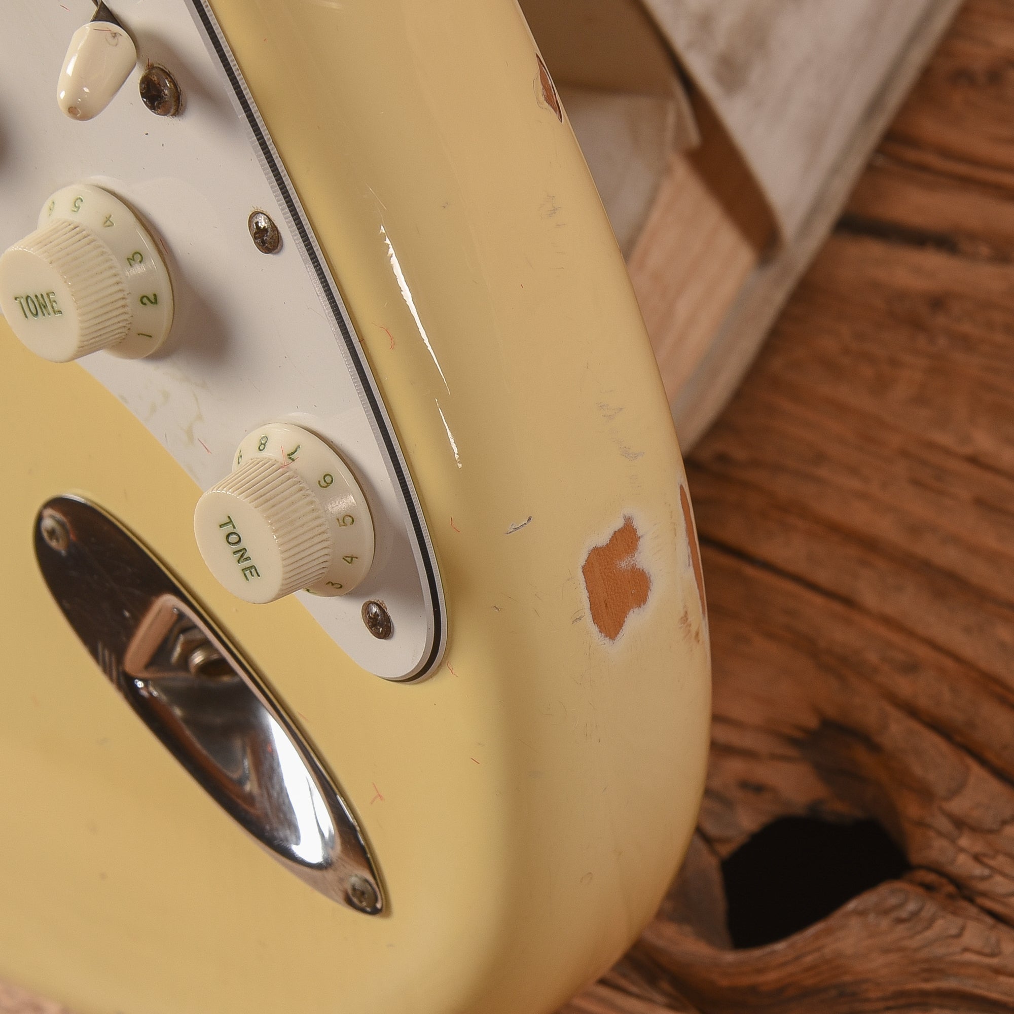 Fender Stratocaster Olympic White 1976 Electric Guitars / Solid Body
